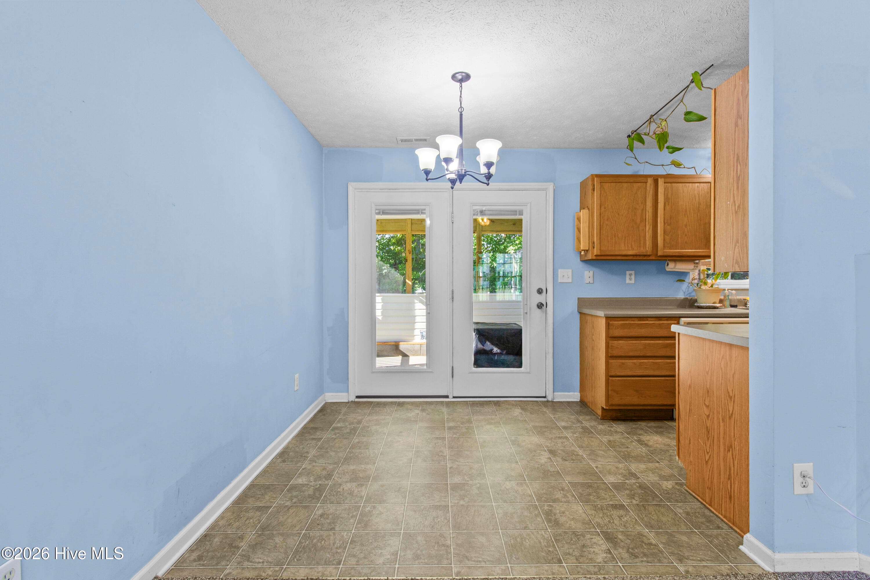 Single Family Residence at 120 Eagle Trail, New Bern, NC 28562, photo 27 of 36