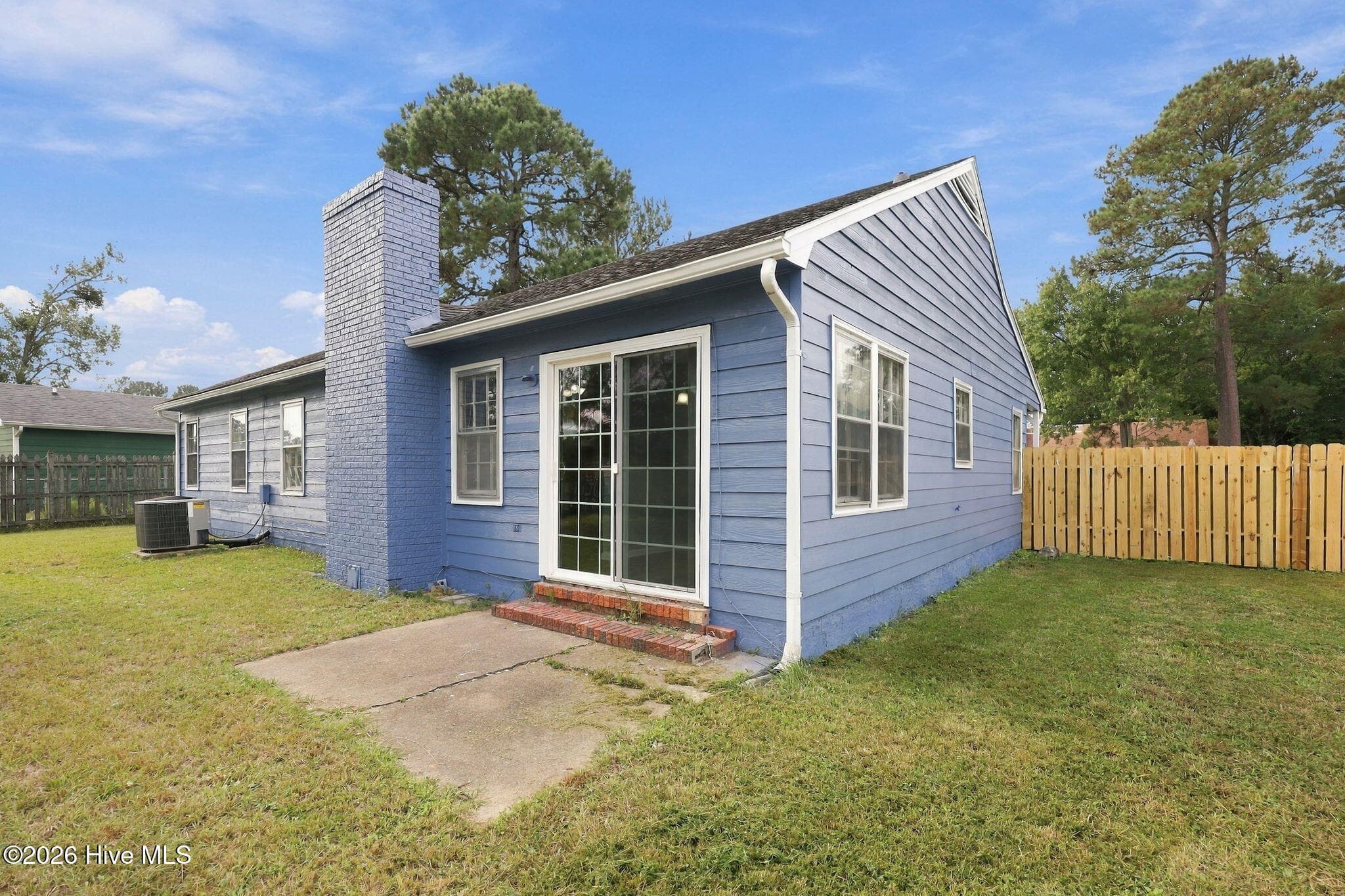 Single Family Residence at 2218 Bridle Trail, Midway Park, NC 28544, photo 22 of 60