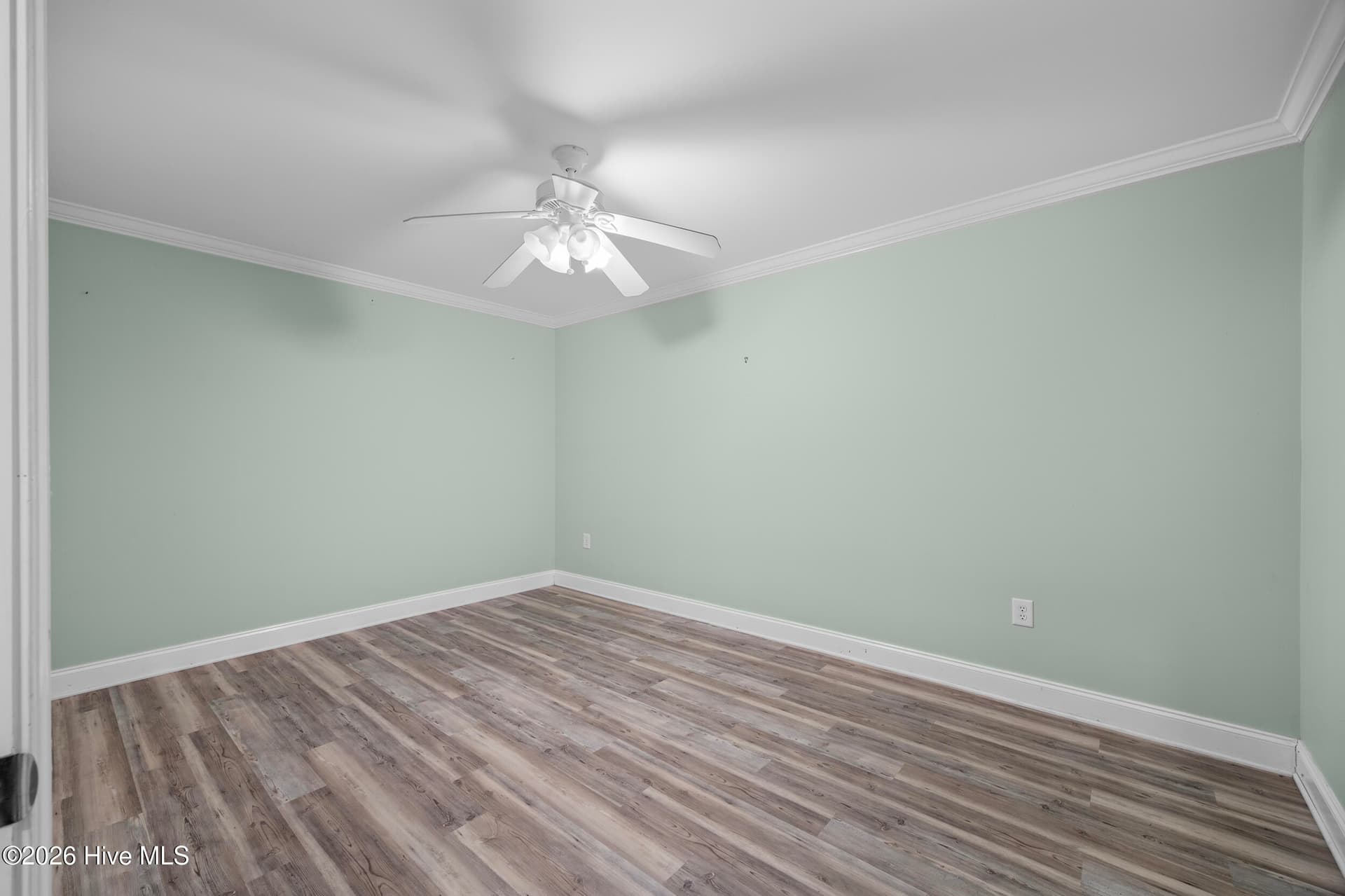 Single Family Residence at 638 Ravenswood Road, Hampstead, NC 28443, photo 43 of 100