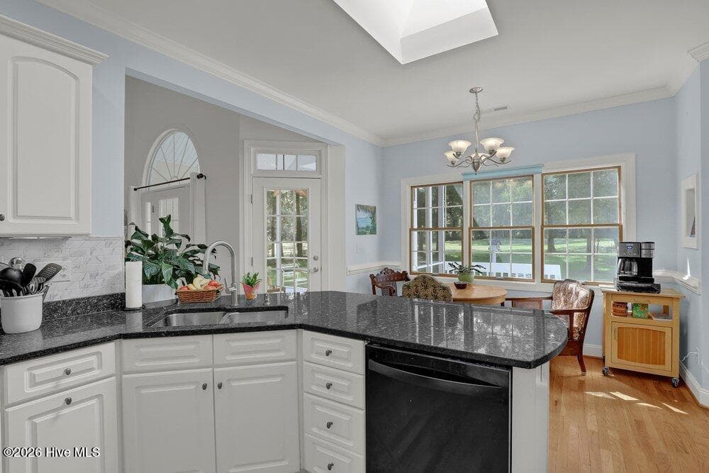 Single Family Residence at 615 Ravenswood Road, Hampstead, NC 28443, photo 7 of 47