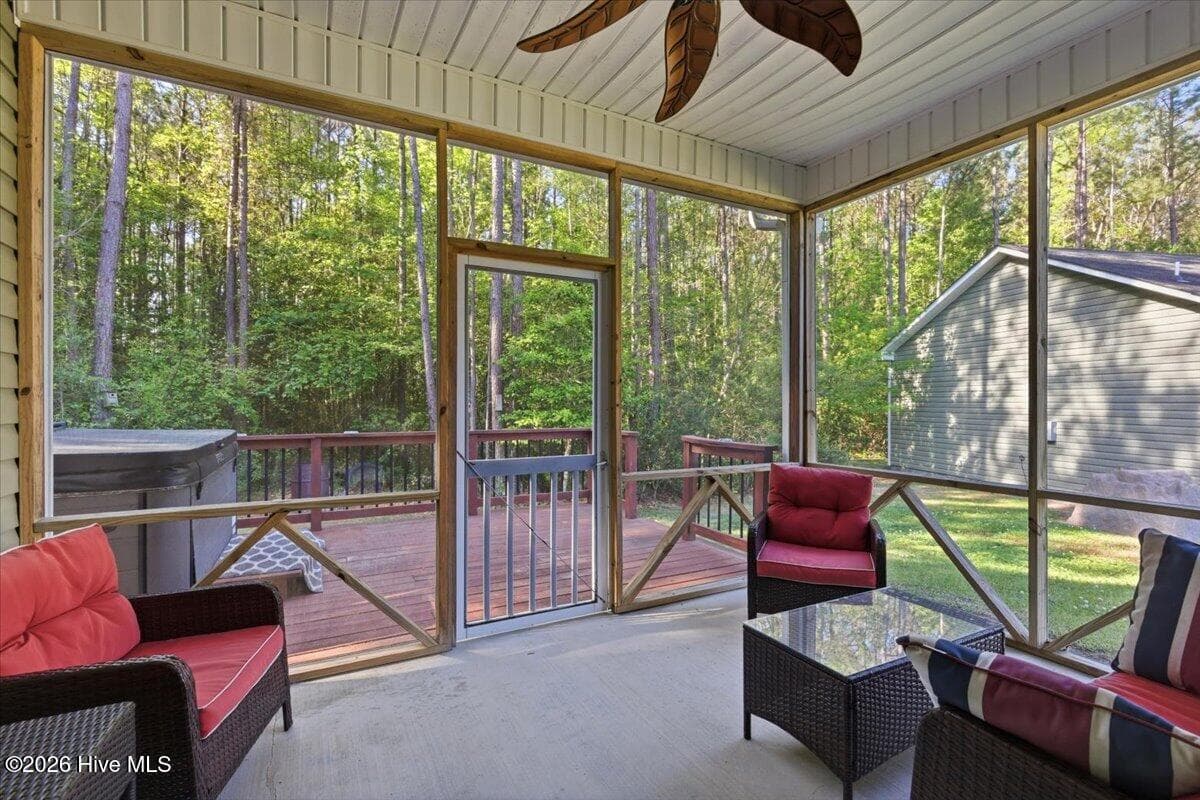 Single Family Residence at 111 W Huckleberry Way, Rocky Point, NC 28457, photo 9 of 52
