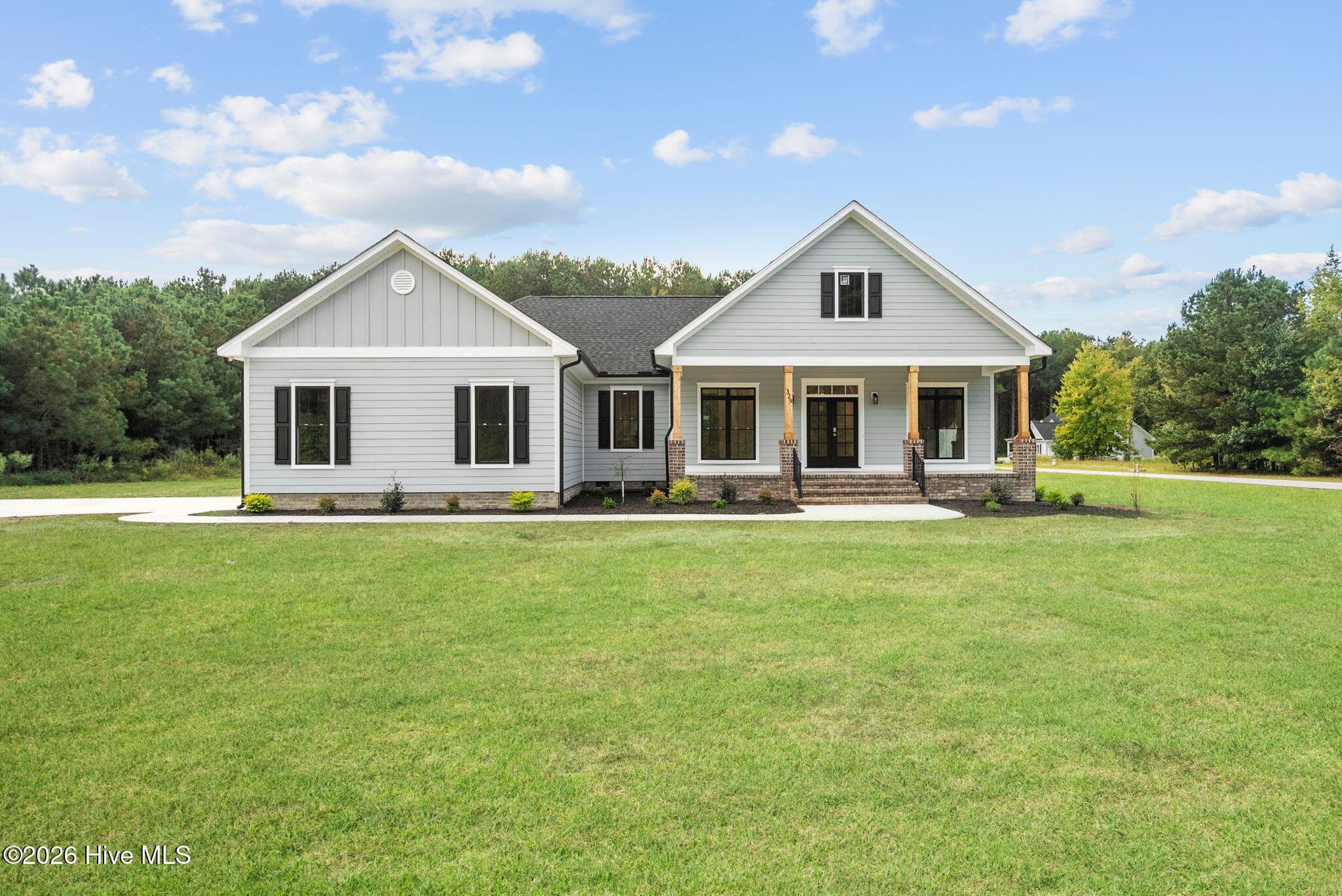 Single Family Residence at 329 Riversound Drive, Edenton, NC 27932, photo 4 of 44