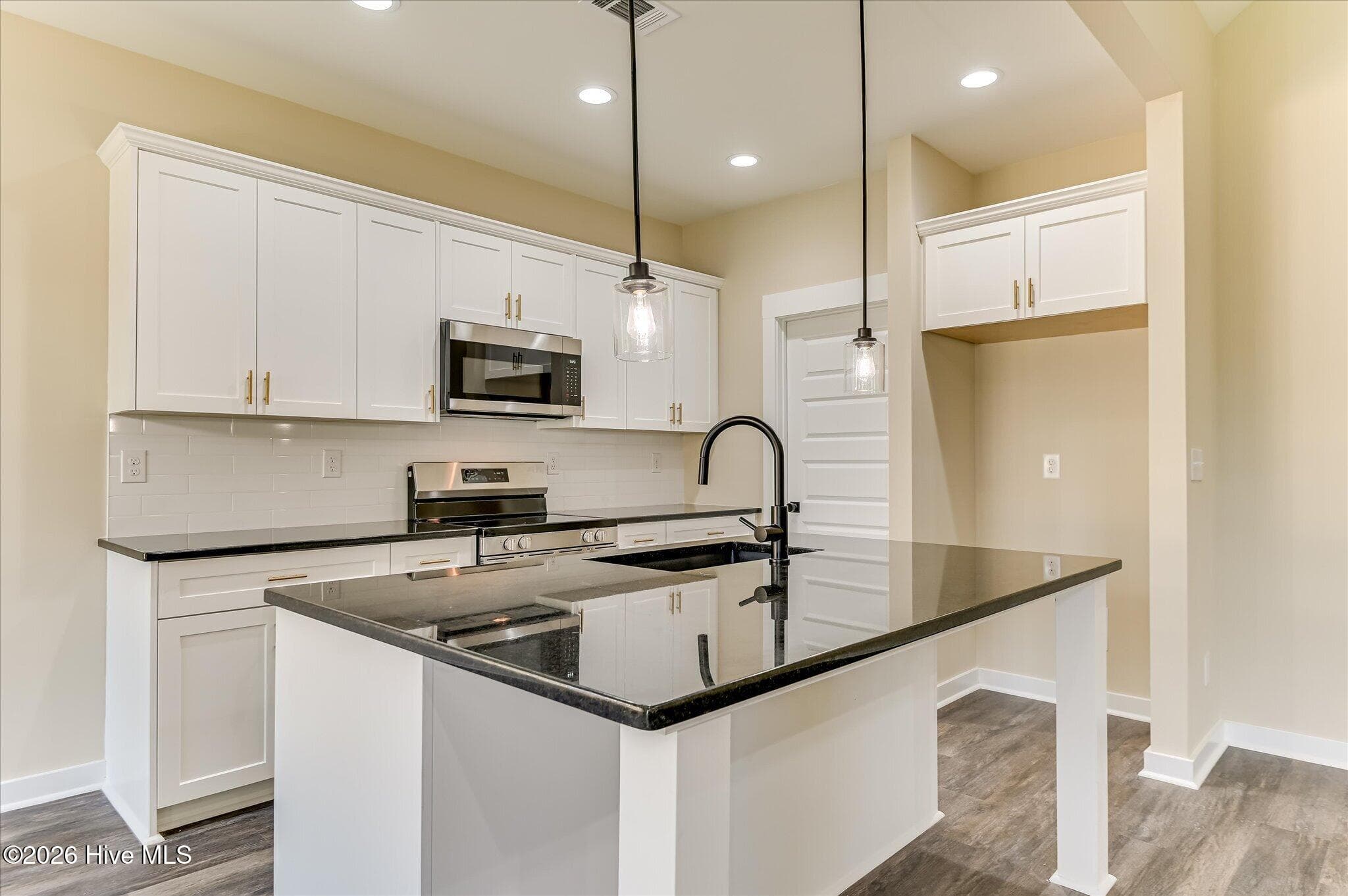 Single Family Residence at 3215 Sycamore Drive, Augusta, GA 30909, photo 11 of 42