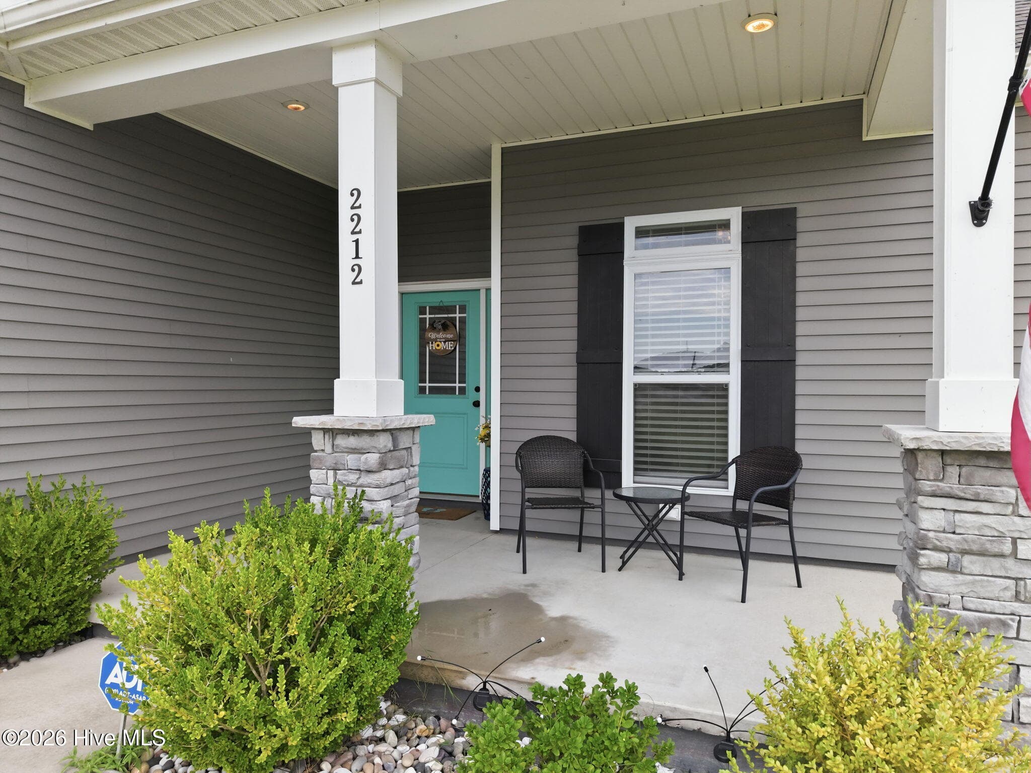Covered front porch area - 2212 Marinwood Court, Greenville, NC 27834