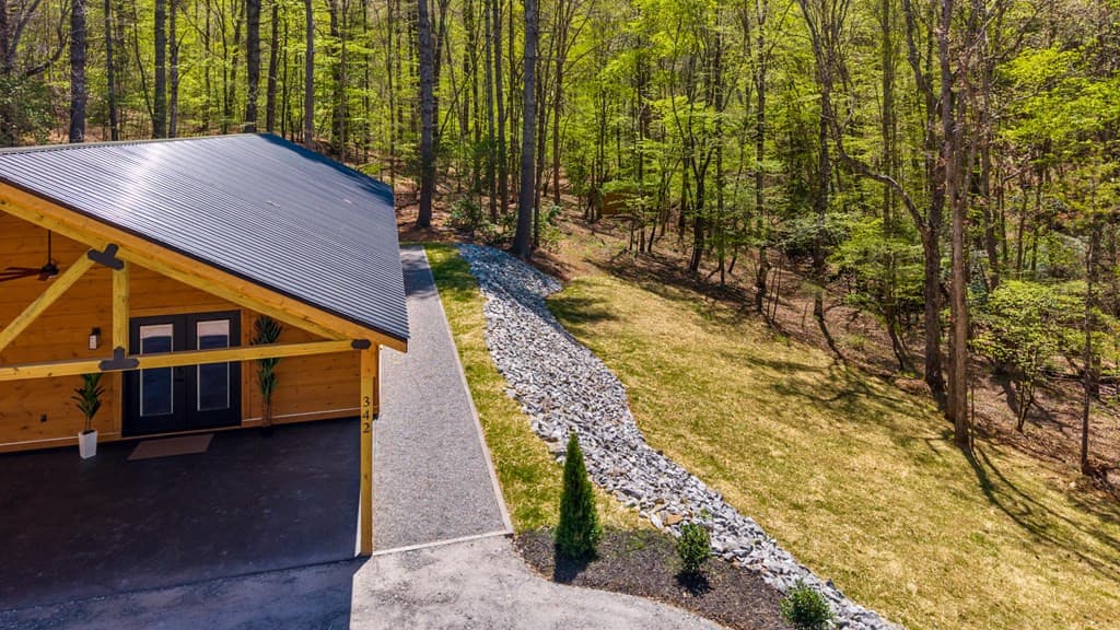 Single Family Residence at 342 Hunter Ridge, Murphy, NC 28906, photo 5 of 82