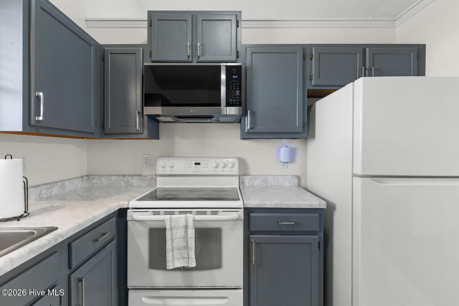 Kitchen - 300 Foxtrace Lane, Hubert, NC 28539