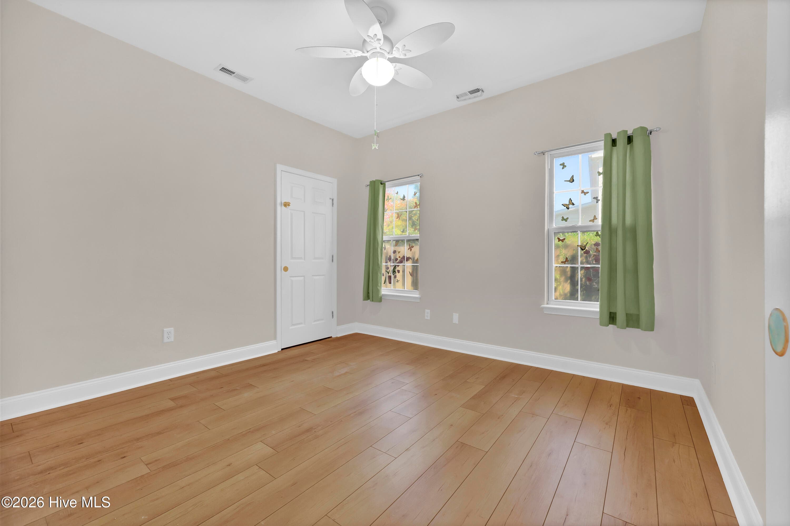 Single Family Residence at 6319 Shire Lane, Wilmington, NC 28411, photo 24 of 37