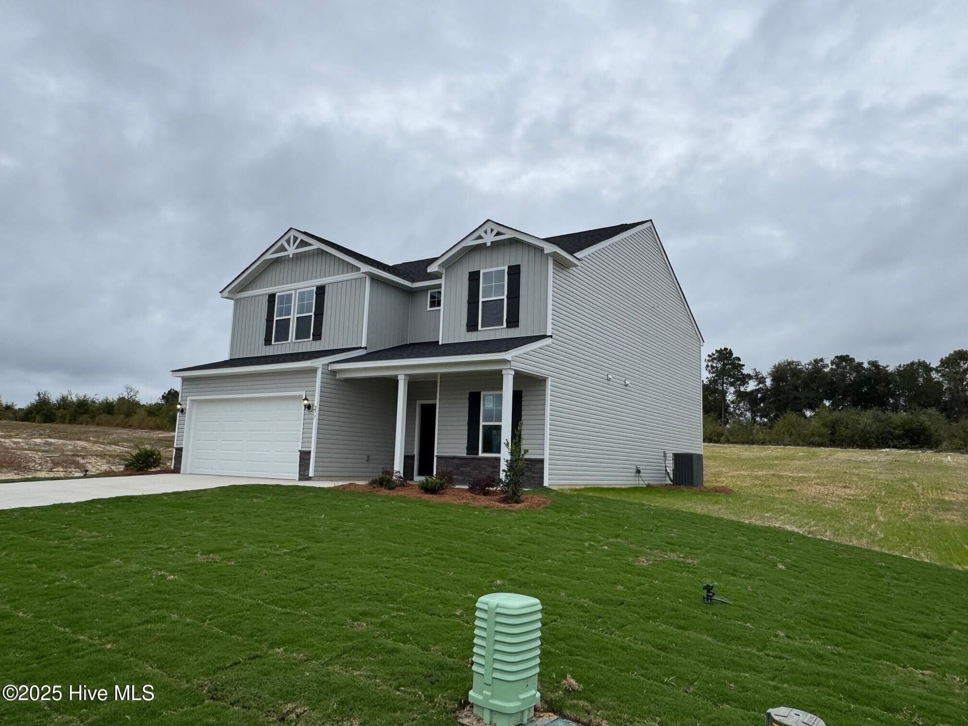 Single Family Residence at 277 Ashley Heights Drive, Aberdeen, NC 28315, photo 6 of 65