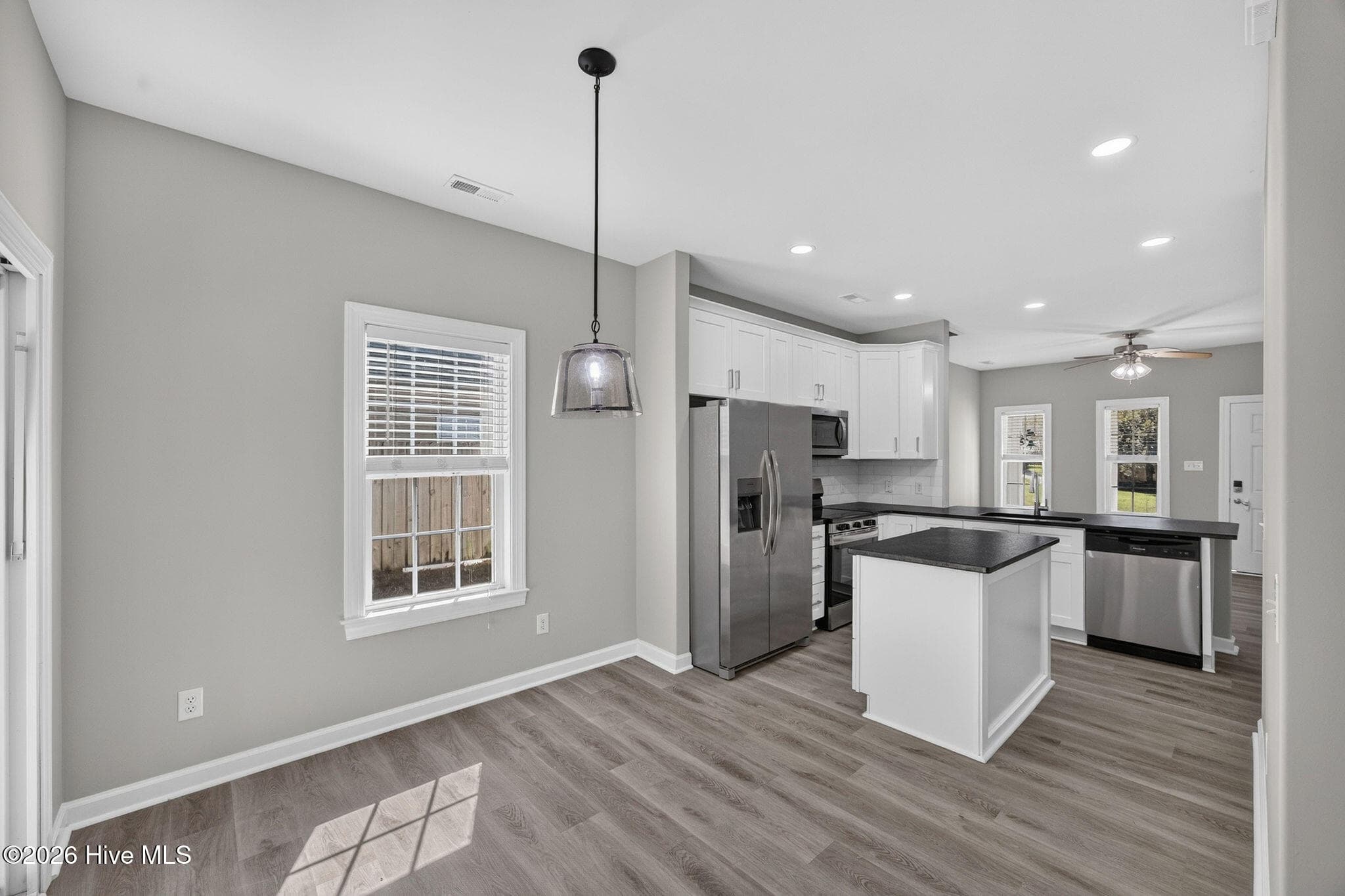 Single Family Residence at 1022 Lake Norman Lane, Leland, NC 28451, photo 13 of 36