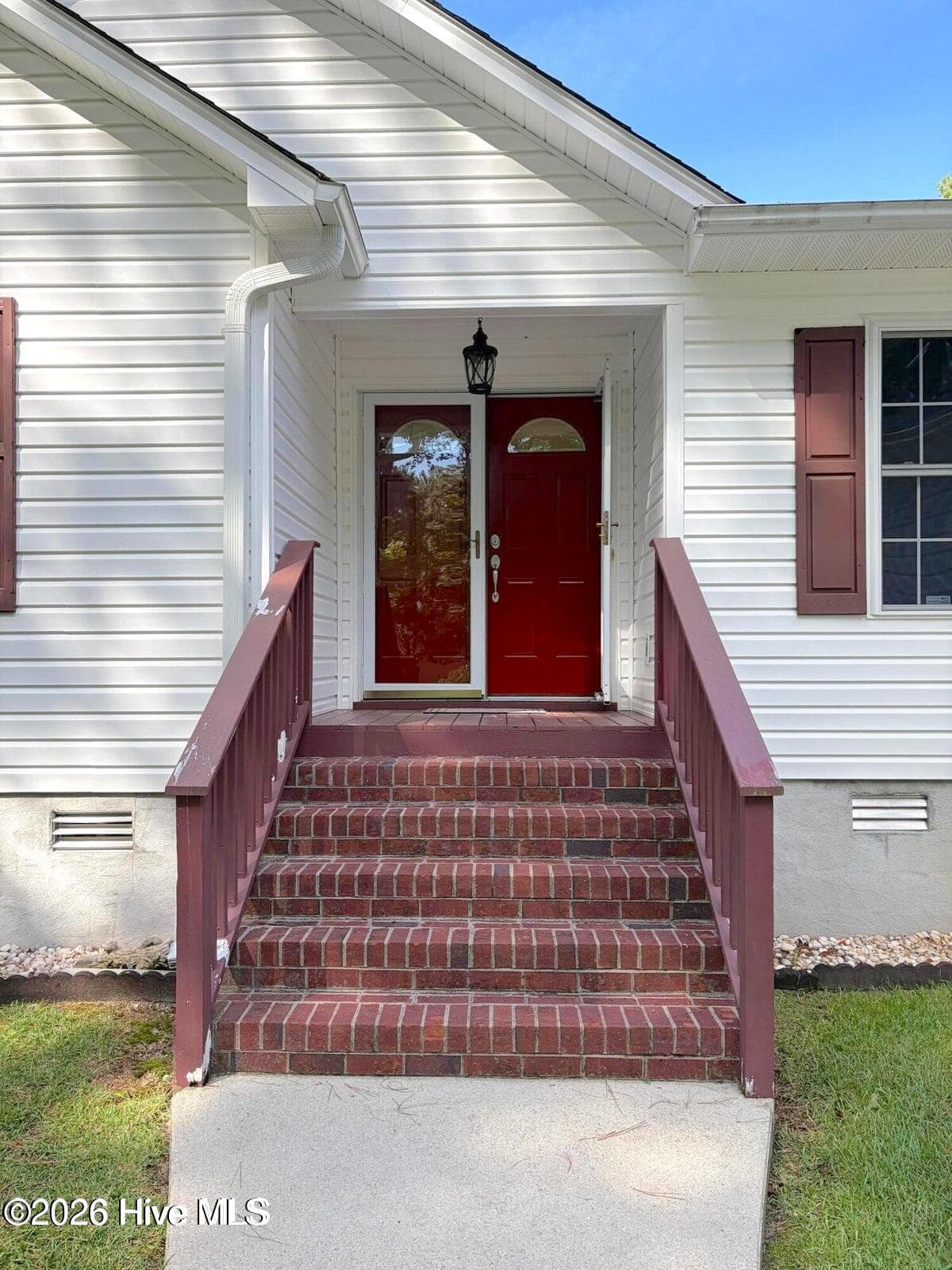 Single Family Residence at 900 Perrytown Road, New Bern, NC 28562, photo 10 of 84