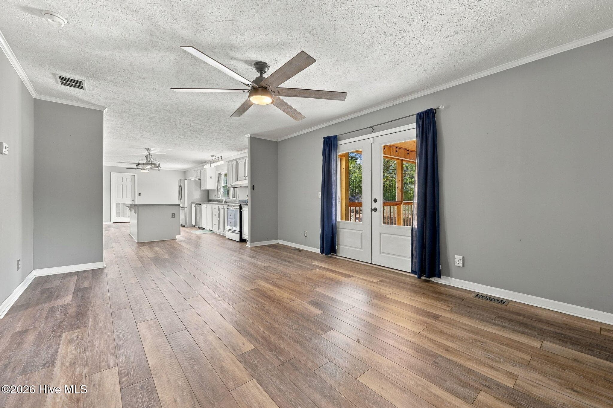 Single Family Residence at 21708 Old Maxton Road, Maxton, NC 28364, photo 11 of 50