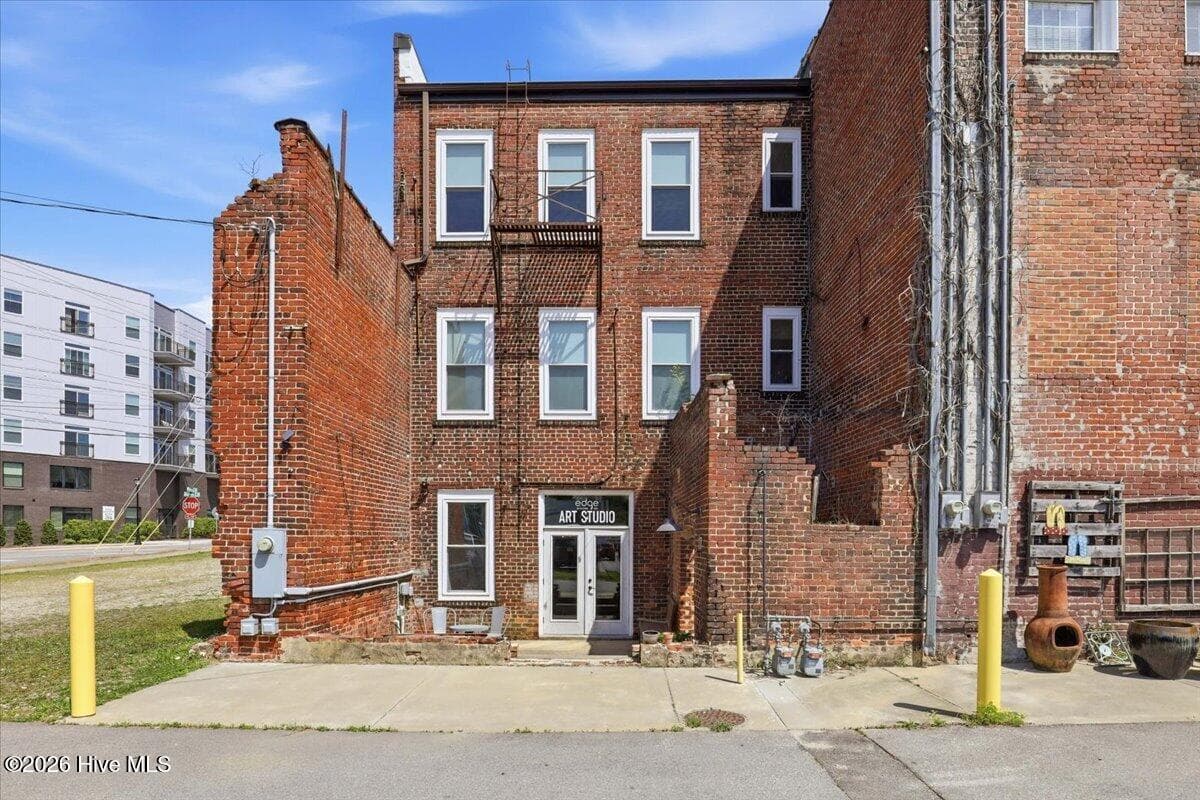 127 Barnes Street W, Wilson, NC 27893