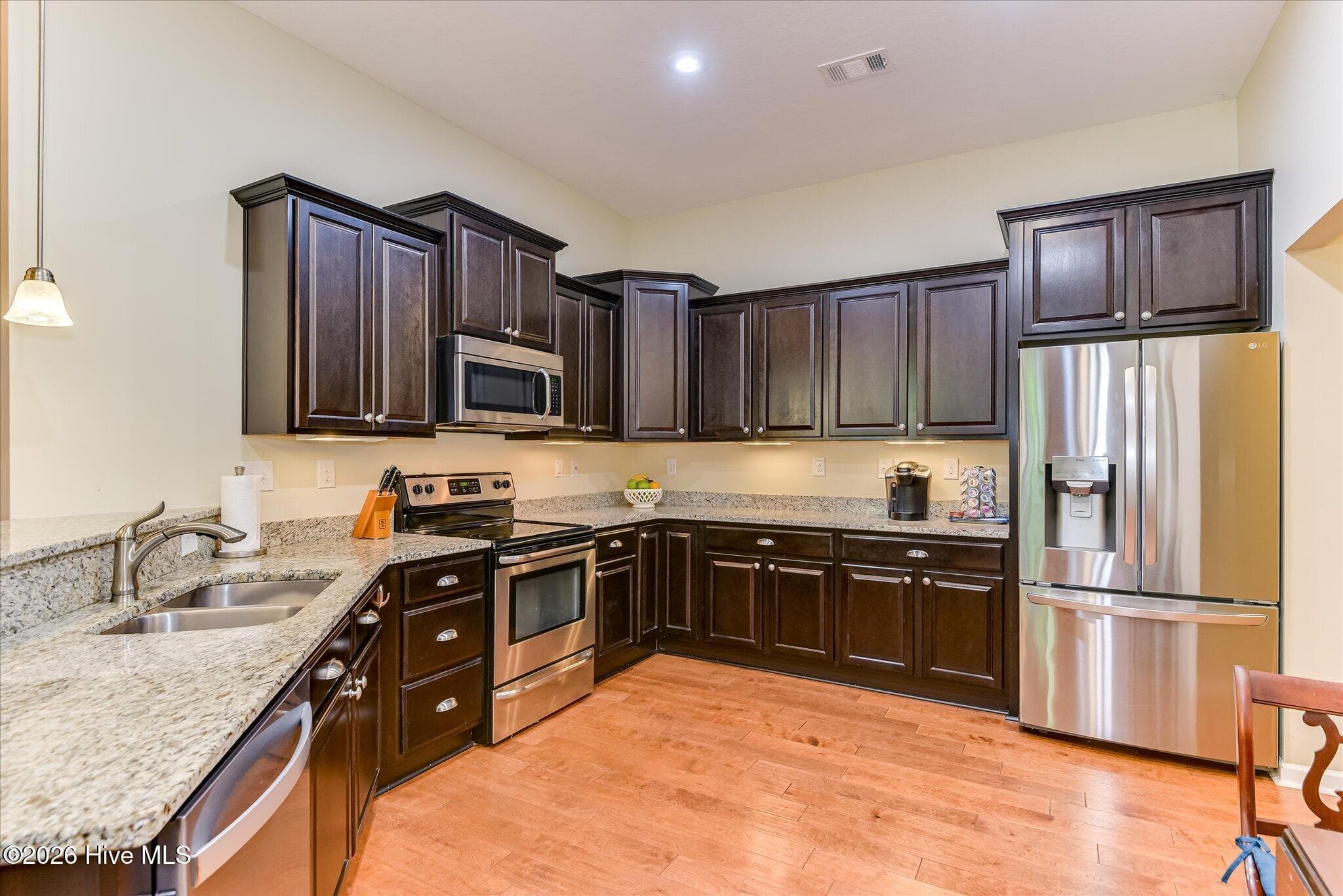 Counterspace Galore! Beautiful Granite! - 1201 Brookstone Way, Augusta, GA 30909