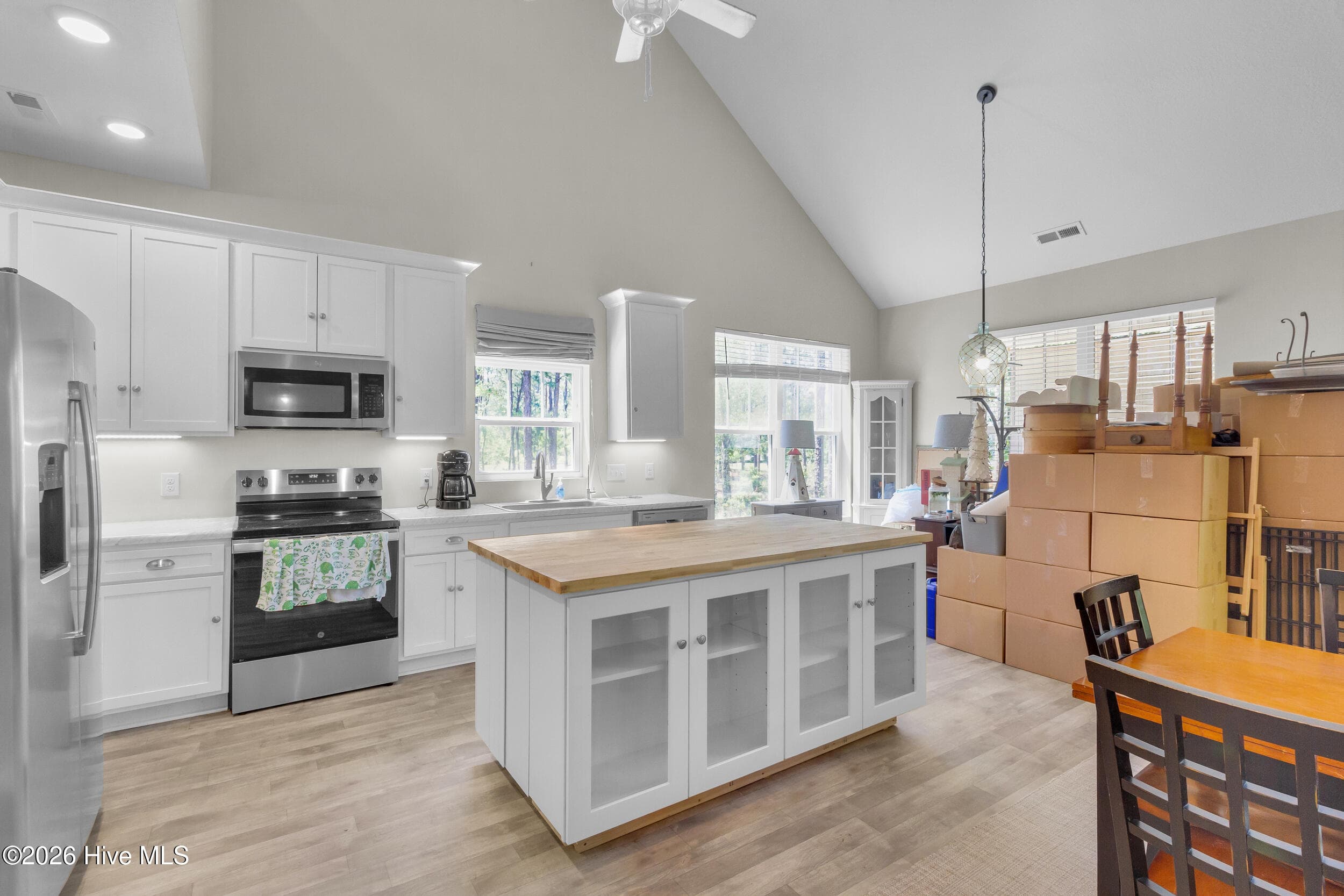 Kitchen - 5430 Creek Pointe Road, New Bern, NC 28560