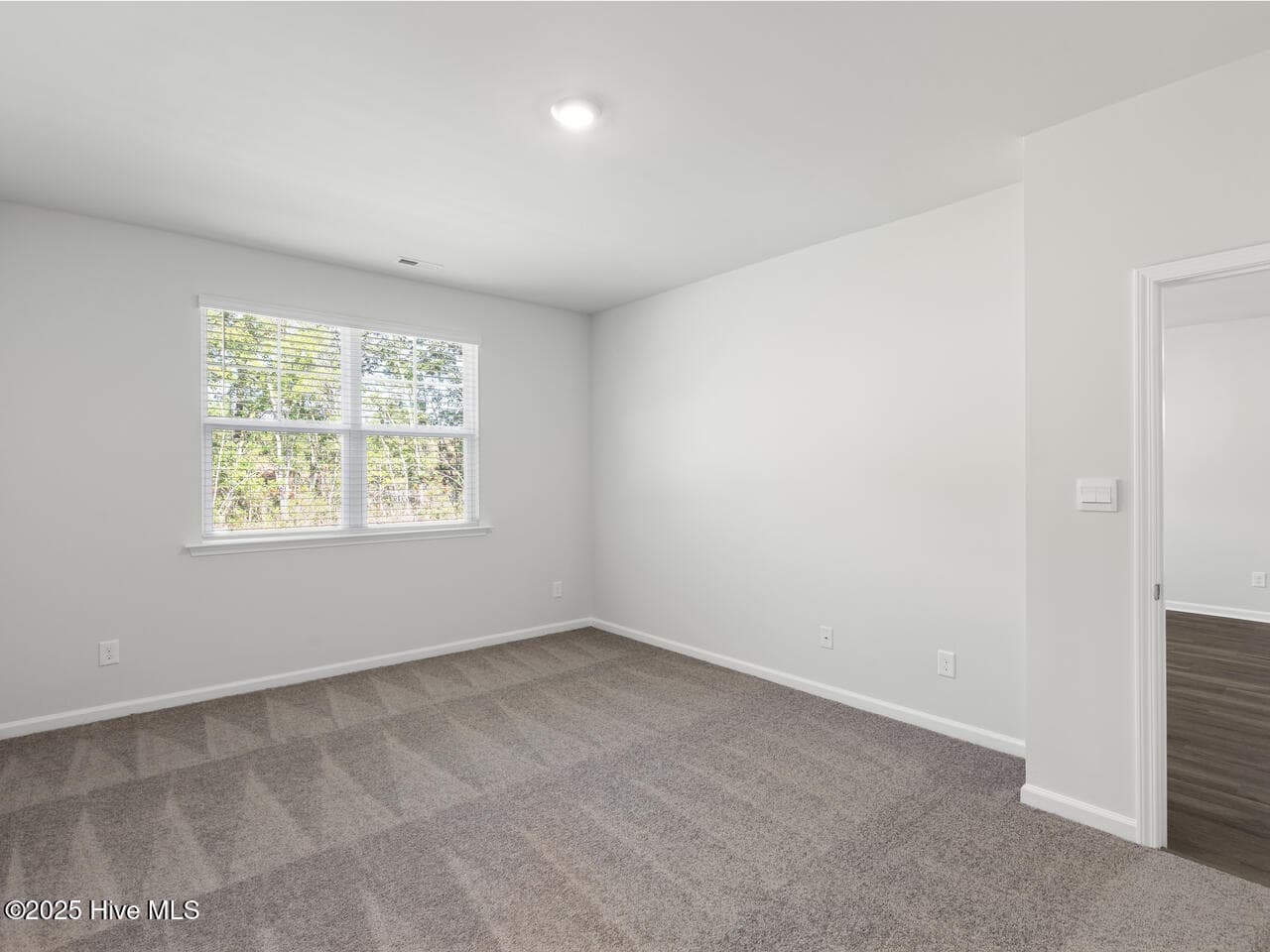 Single Family Residence at 424 Matthews Farm Road Lot 180, Hubert, NC 28539, photo 14 of 38