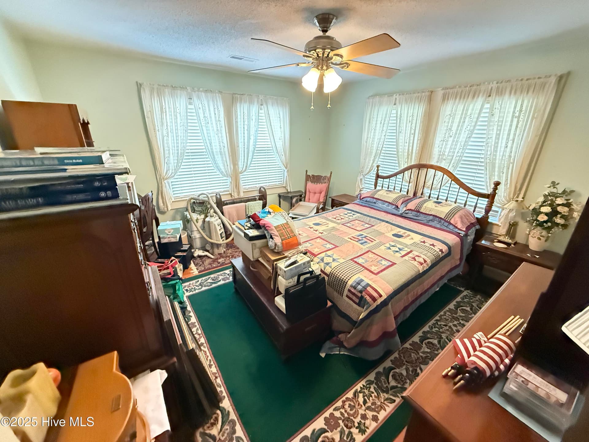 617 N Church Street, Mount Olive, NC 28365