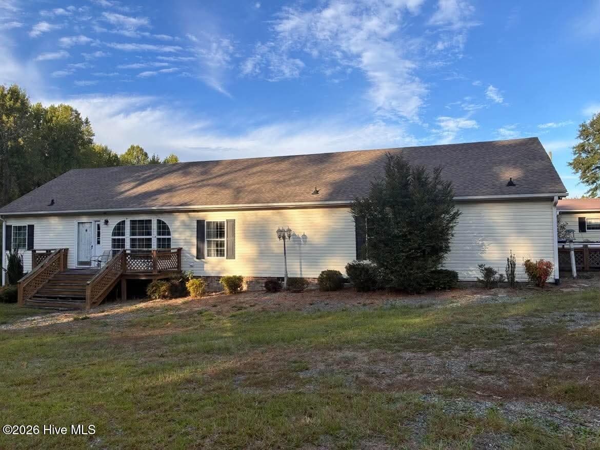 Manufactured Home at 1181 Lobelia Road, Vass, NC 28394, photo 46 of 61