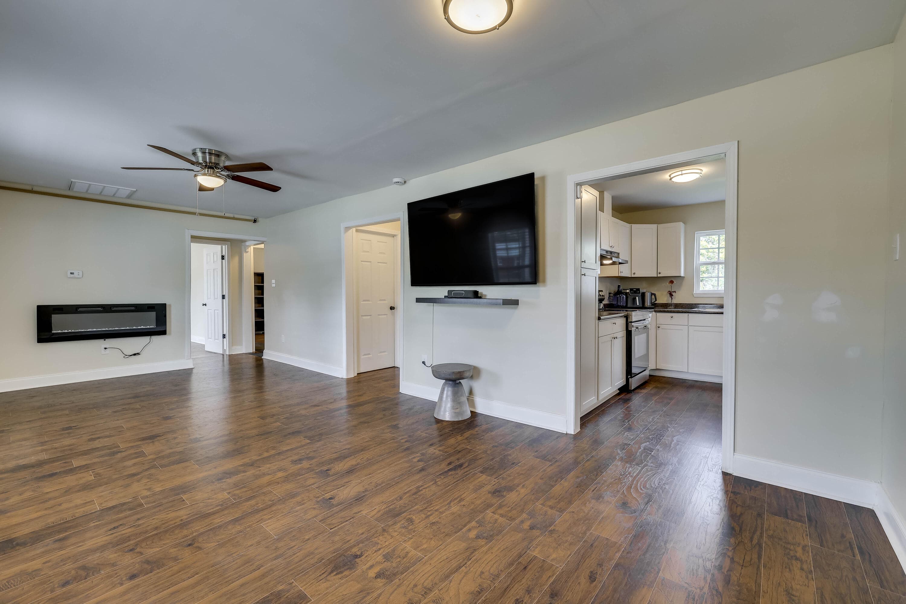 Single Family Residence at 3060 Collier Road, Augusta, GA 30906, photo 12 of 29