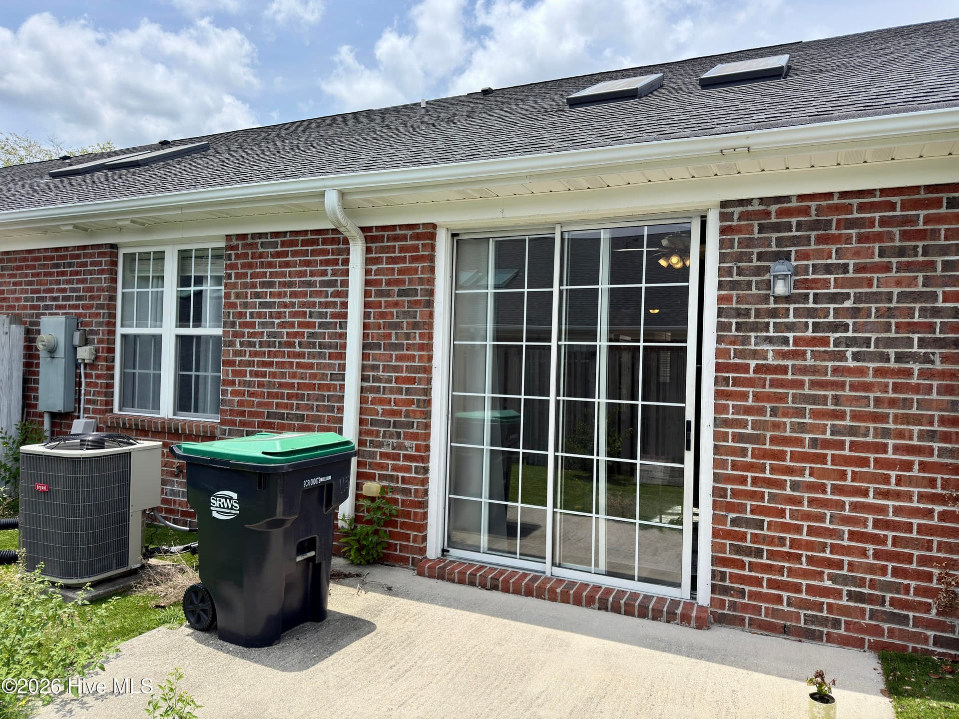 Townhouse at 5006 Carleton Drive Unit 115, Wilmington, NC 28403, photo 2 of 2