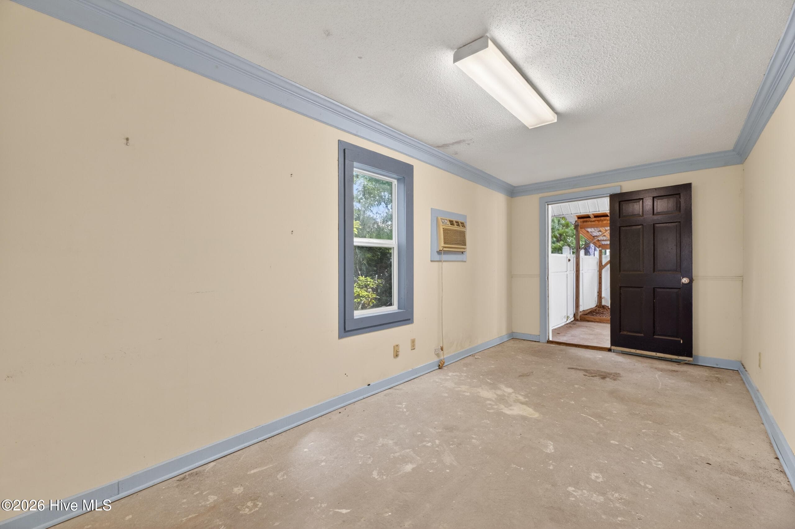 Single Family Residence at 208 Dupont Circle, Greenville, NC 27858, photo 49 of 53