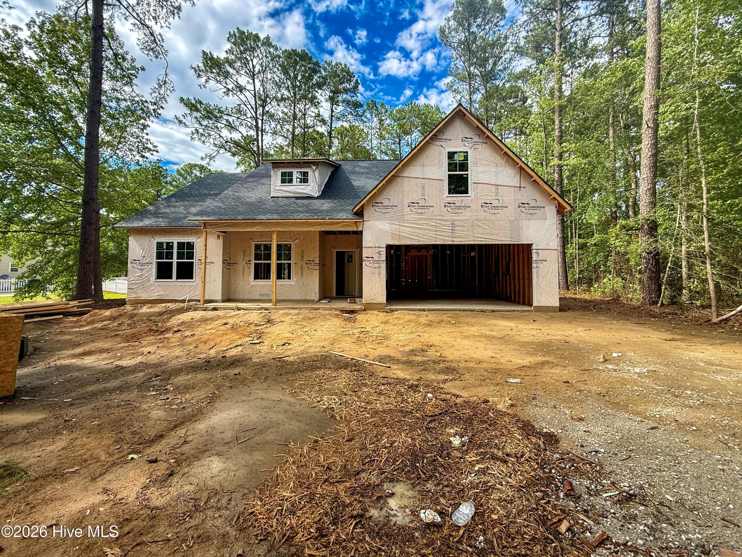 Single Family Residence at 159 Laurel Oak Lane, Pinebluff, NC 28373, photo 2 of 8