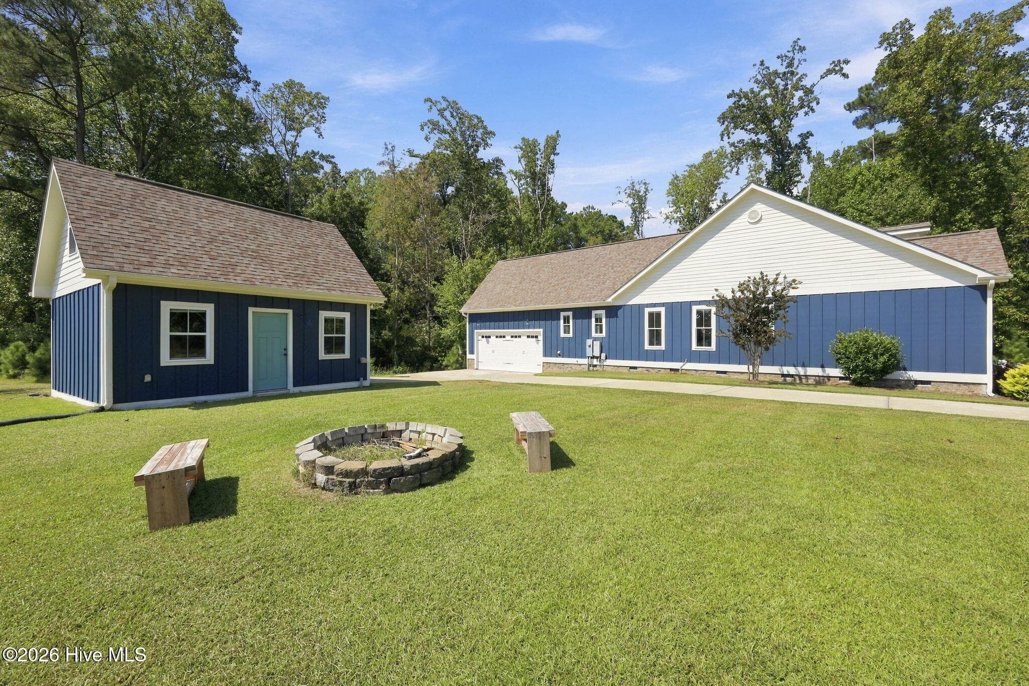 53 W West Point Court, Minnesott Beach, NC 28510