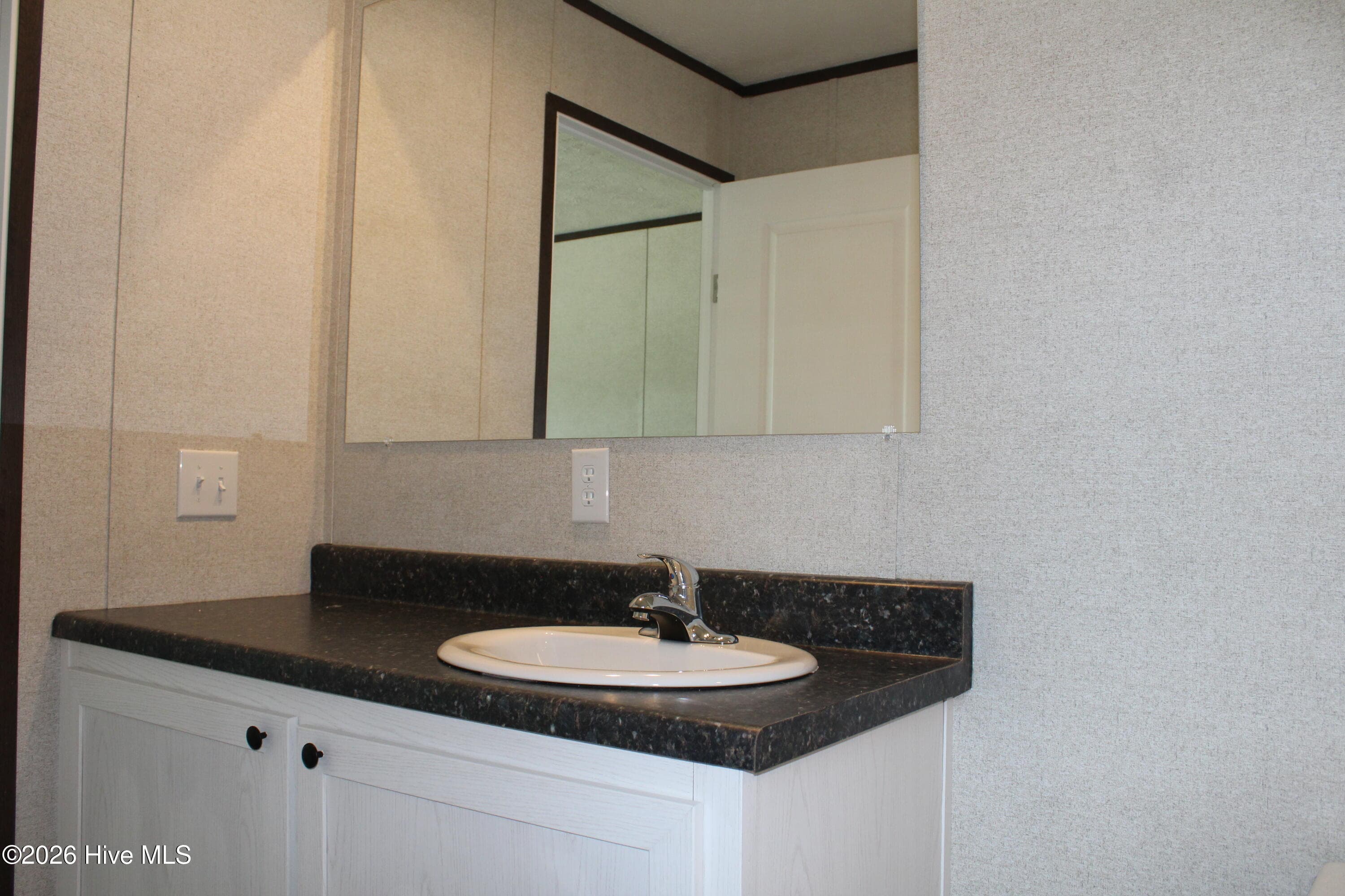 Manufactured Home at 944 Blind Bridge Road, Magnolia, NC 28453, photo 17 of 17