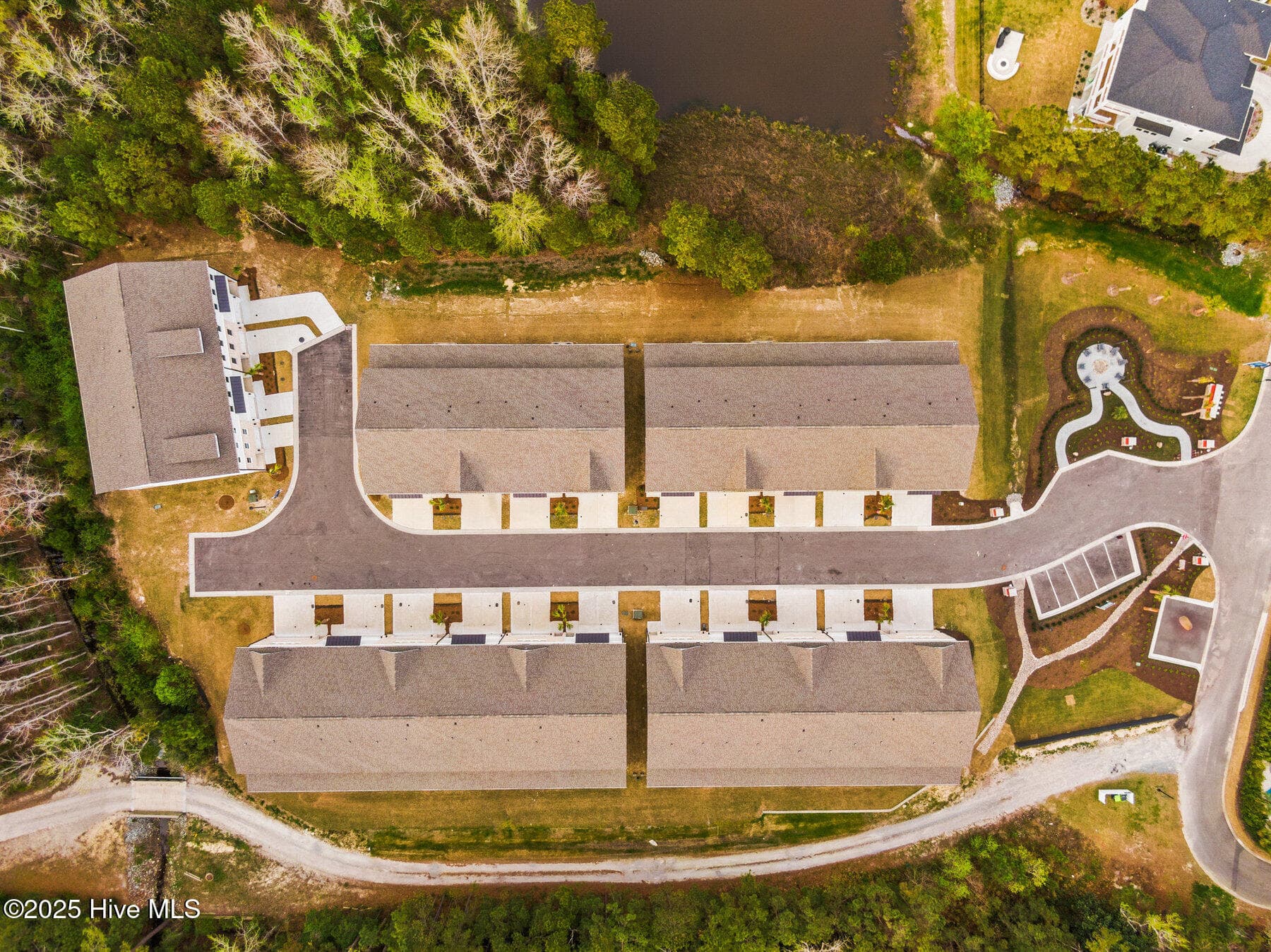 Townhouse at 826 Anchors Bend Way 6, Wilmington, NC 28411, photo 9 of 88