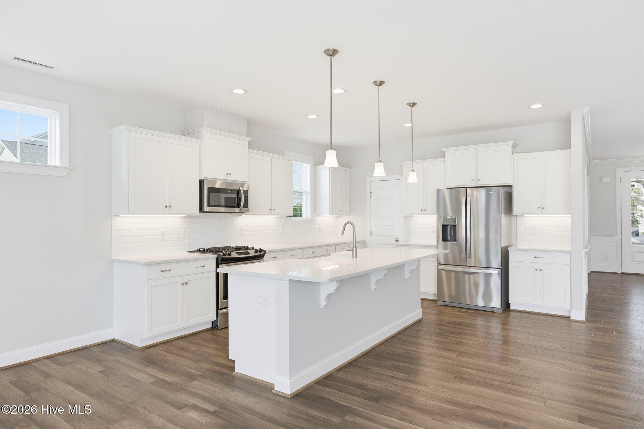 Single Family Residence at 13 Meon Lane, Hampstead, NC 28443, photo 14 of 64