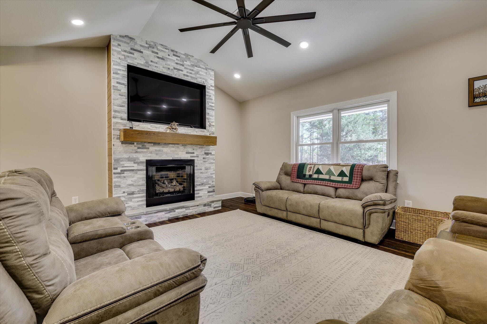 Single Family Residence at 10596 Sand Valley Road, Avera, GA 30803, photo 21 of 66
