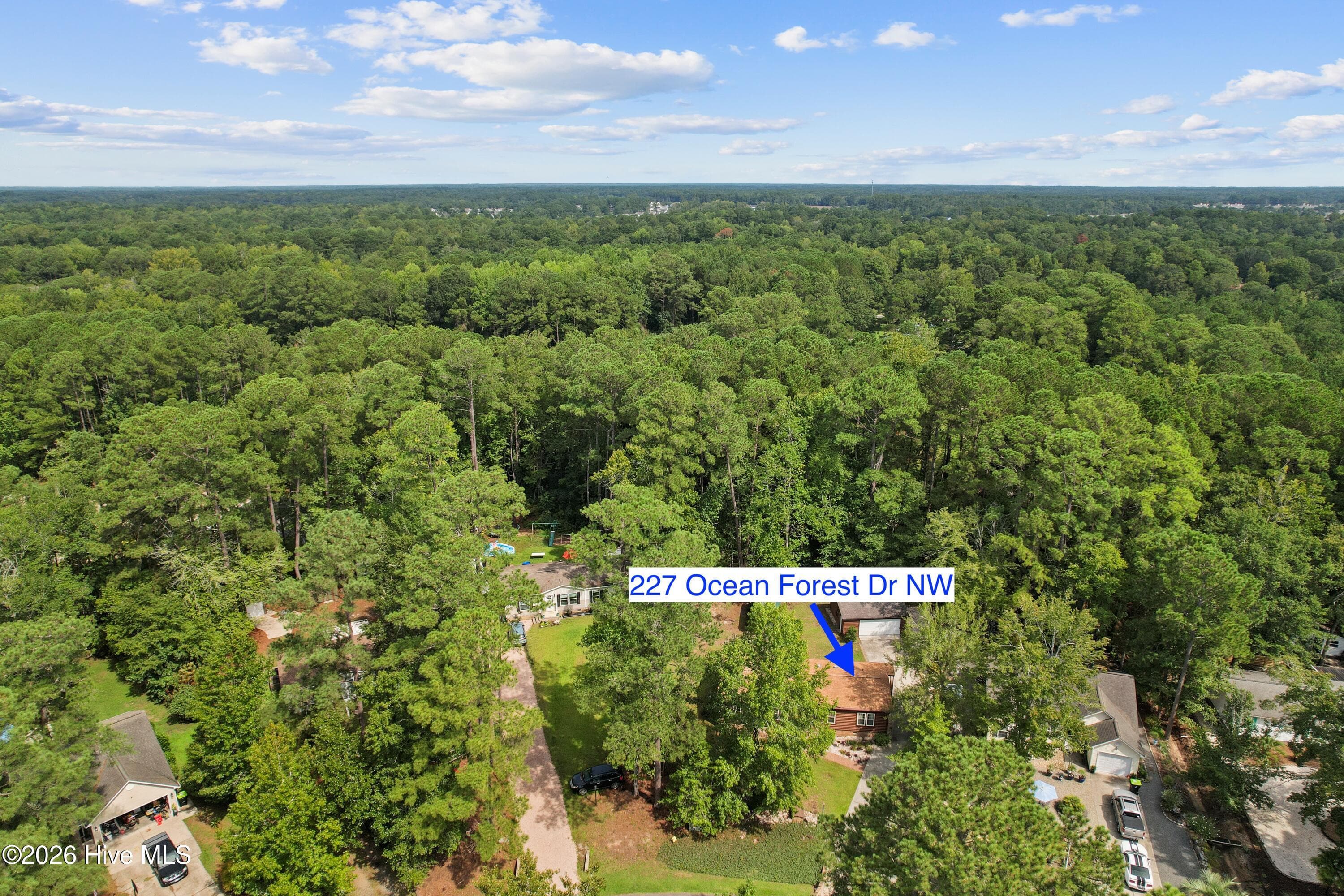 Manufactured Home at 227 Ocean Forest Drive NW, Calabash, NC 28467, photo 41 of 49