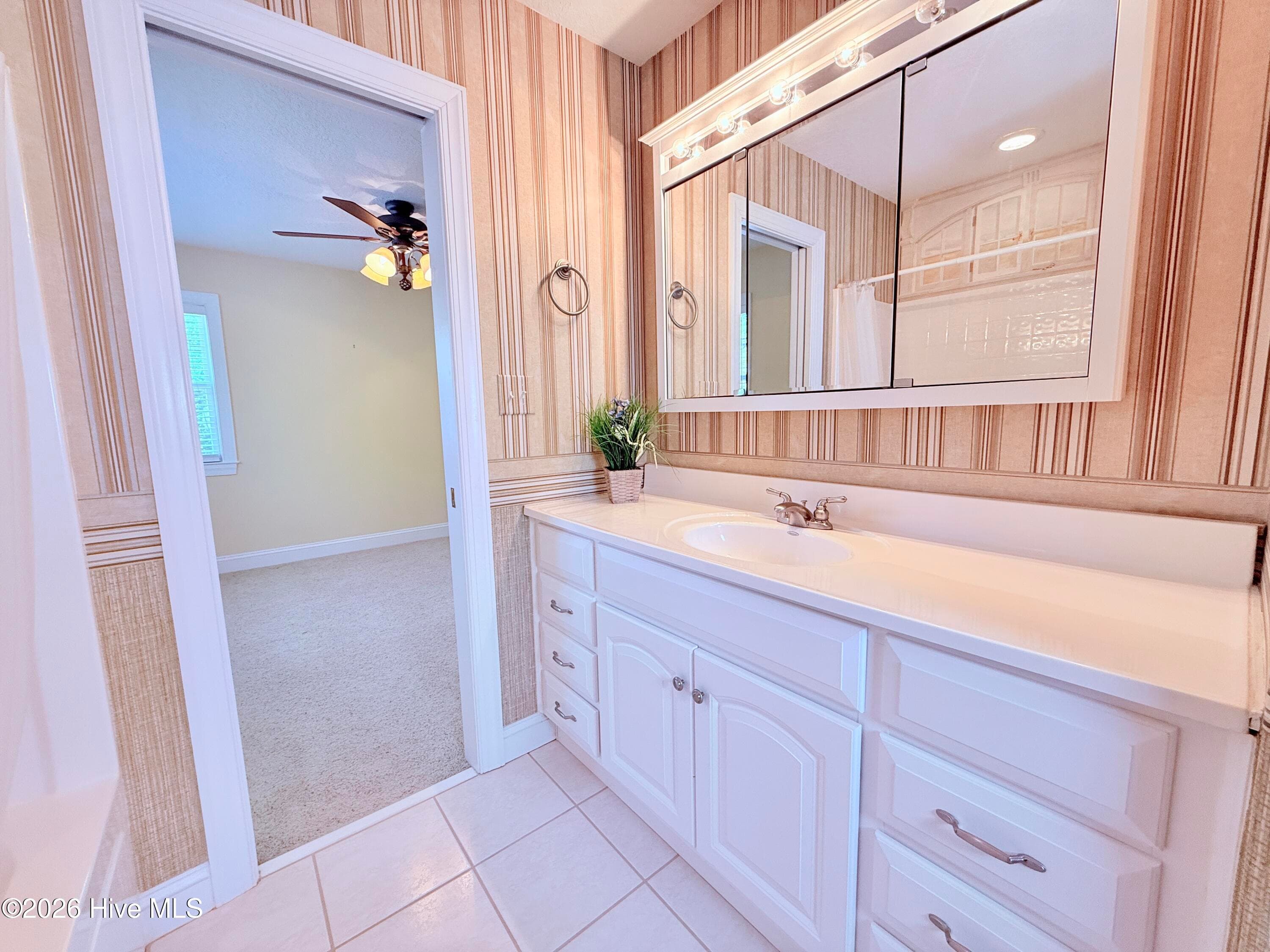 Jack and Jill Bathroom for bedrooms 2&3 - 109 Sun Burst Circle, Cedar Point, NC 28584
