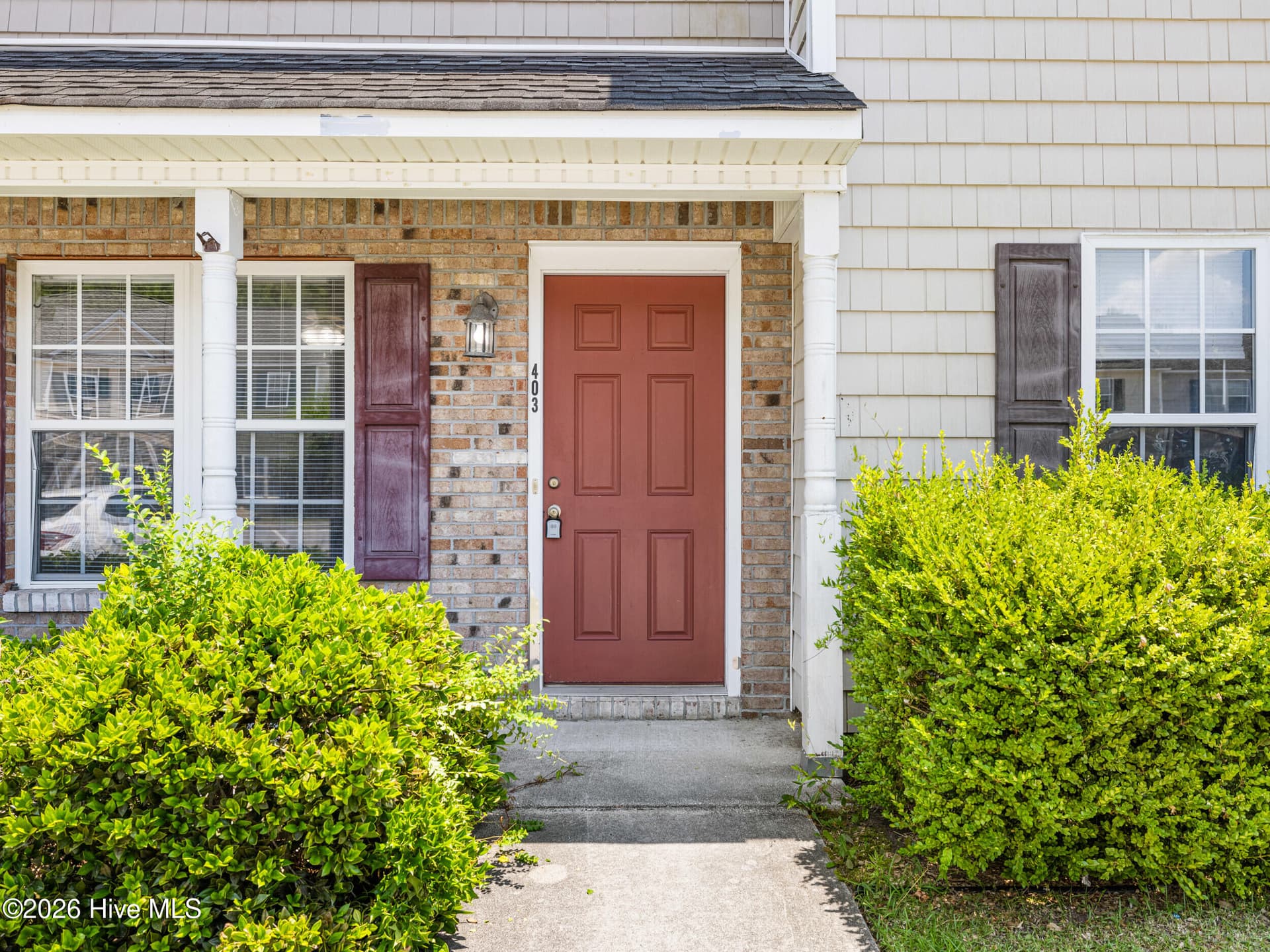 Townhouse at 403 Springwood Drive, Jacksonville, NC 28546, photo 5 of 30