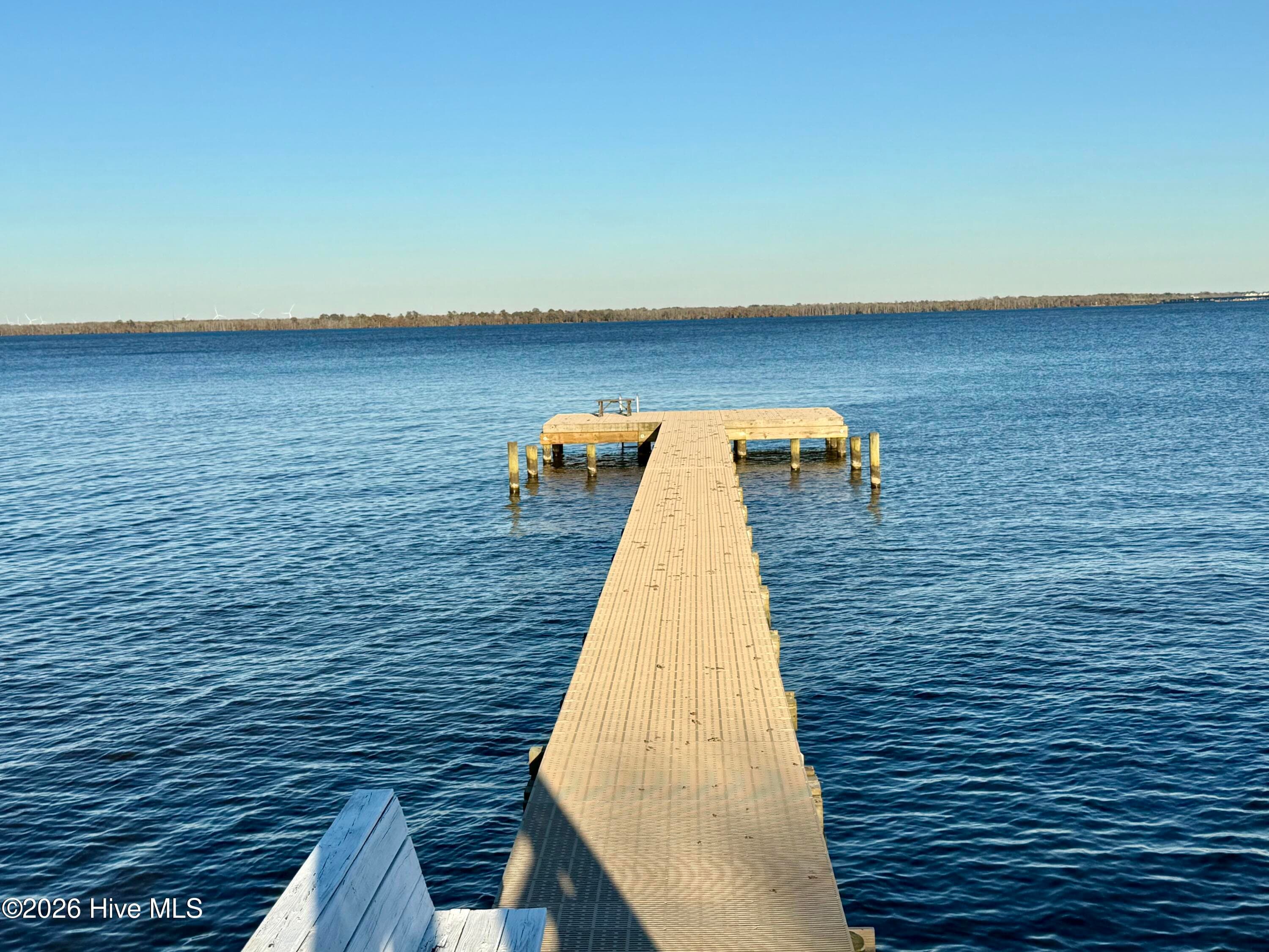 Neighborhood Pier - 114 27 and 28 Gov Eden House Road, Merry Hill, NC 27957