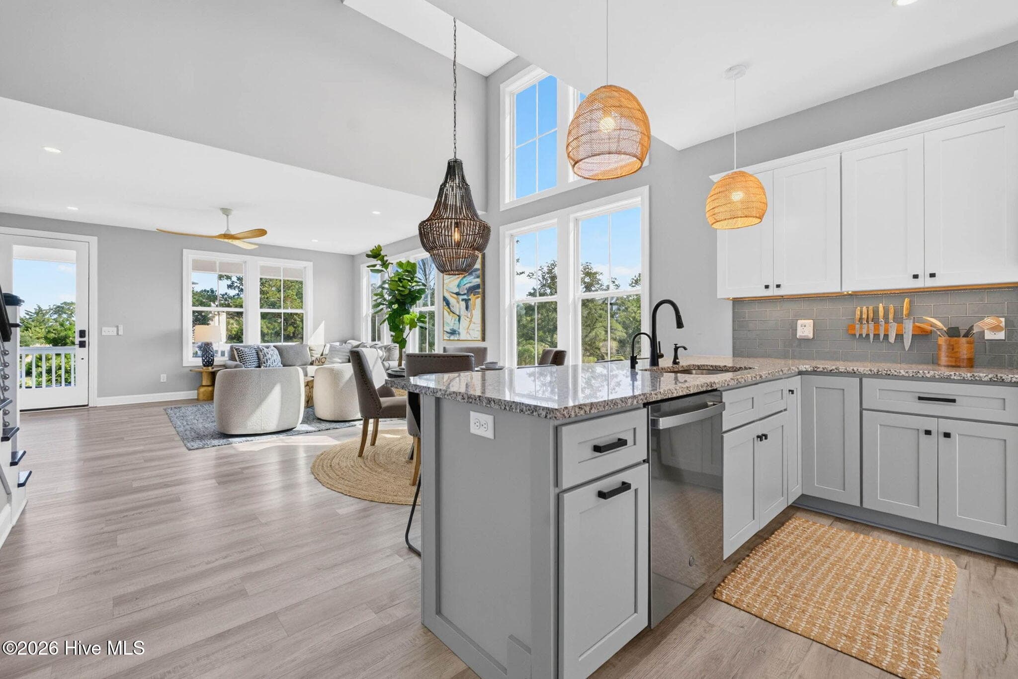 Single Family Residence at 1406 Marsh Cove Lane, Wilmington, NC 28409, photo 10 of 47
