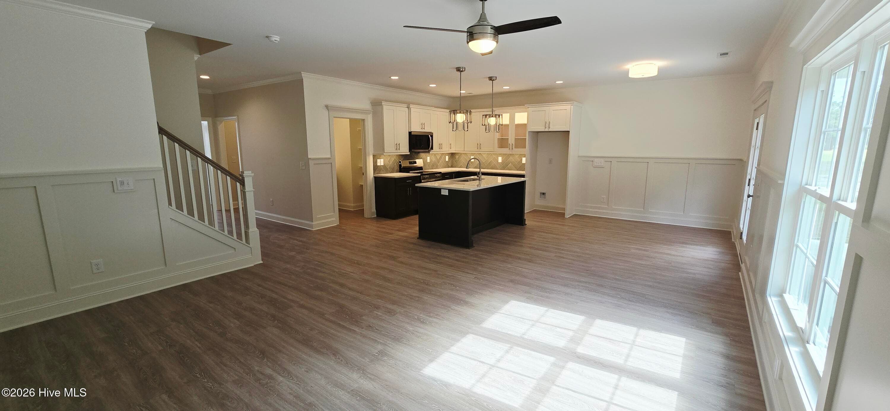 Single Family Residence at 4085 Regina Lane, Ayden, NC 28513, photo 10 of 43