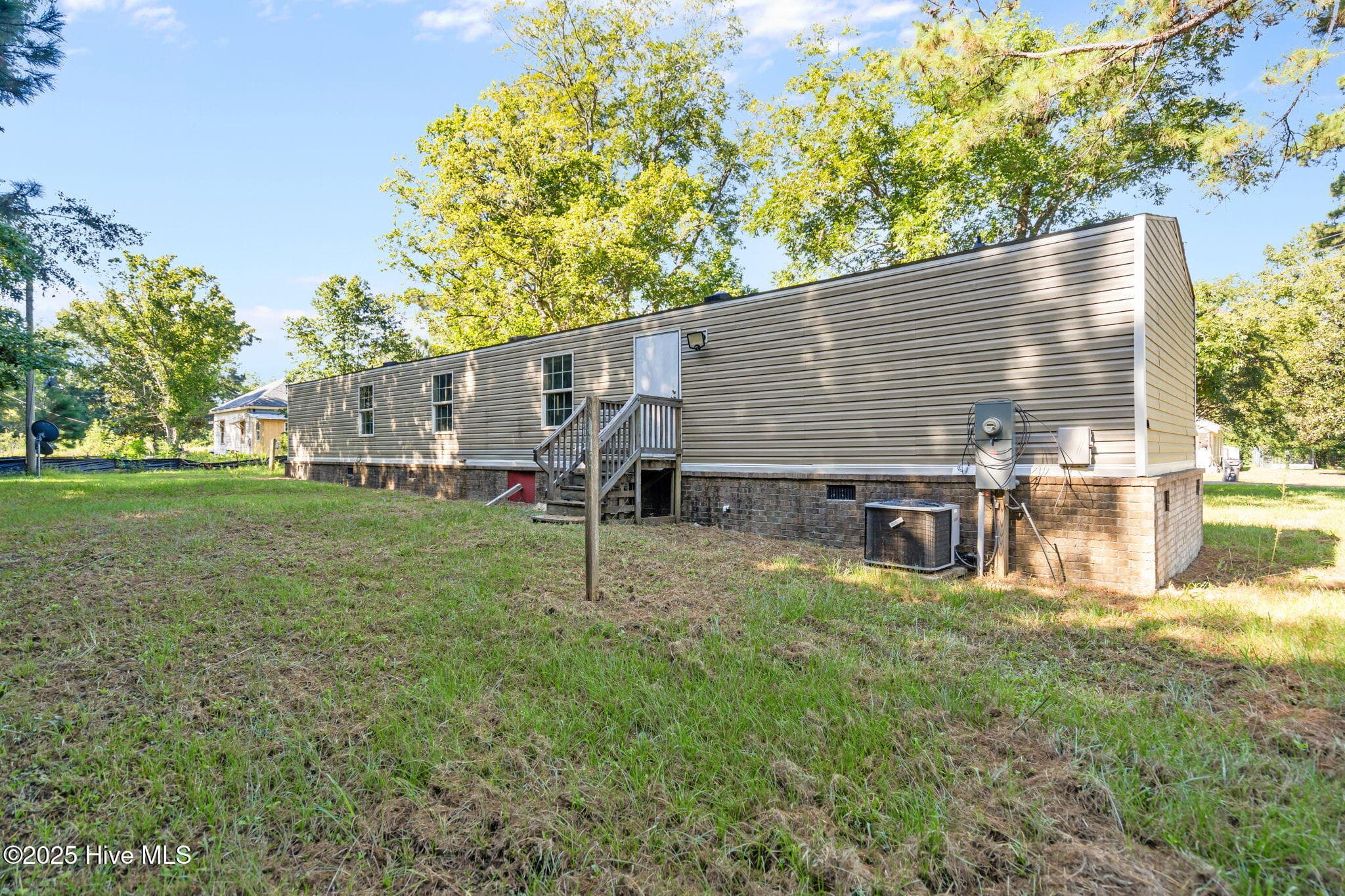 Manufactured Home at 120 8th Street, Bolton, NC 28423, photo 35 of 49
