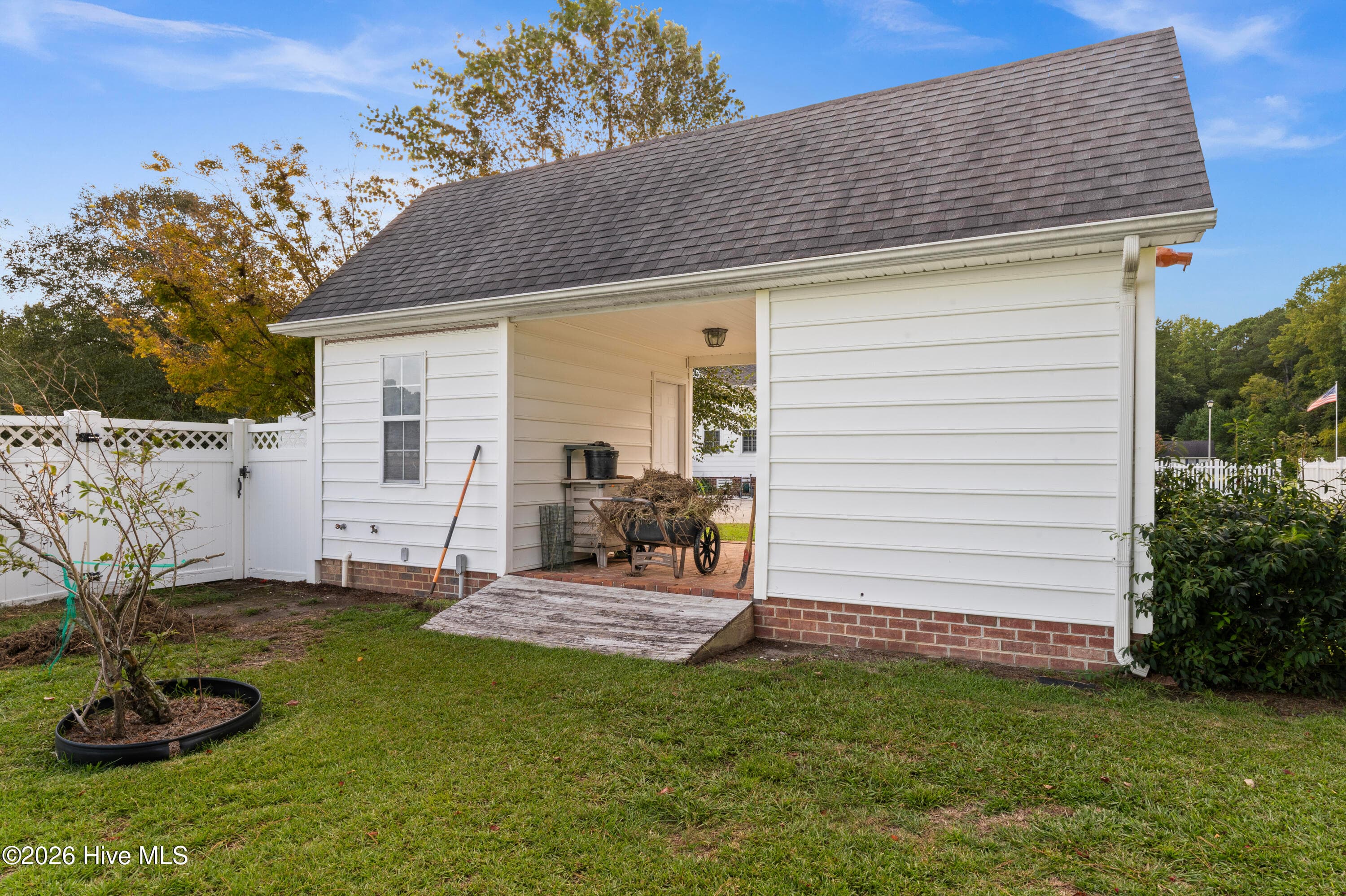 Single Family Residence at 305 Fox Ridge Road, Warsaw, NC 28398, Warsaw, photo 47 of 63
