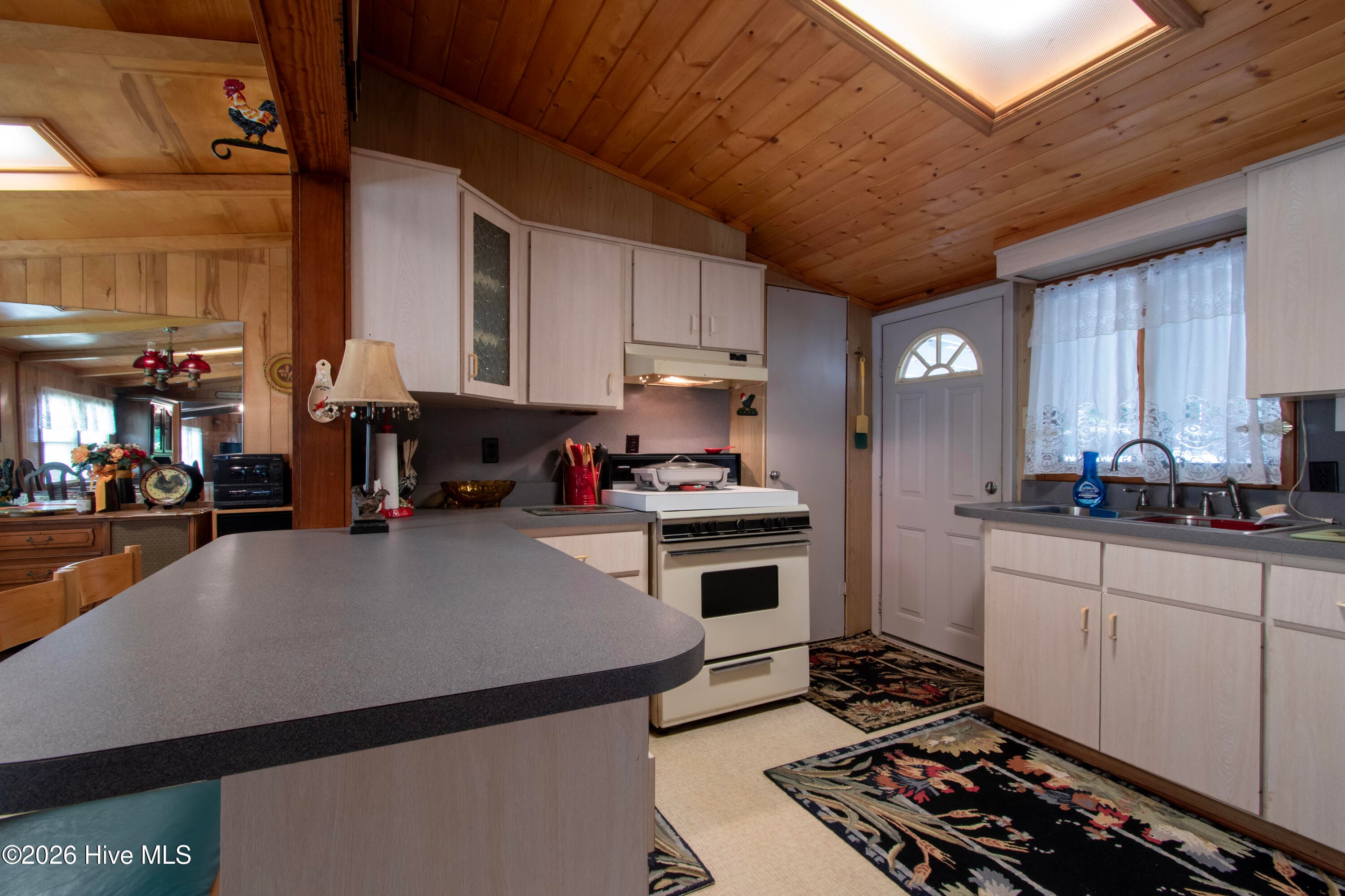 21 Nantahala Terrace, Lake Santeetlah, NC 28771