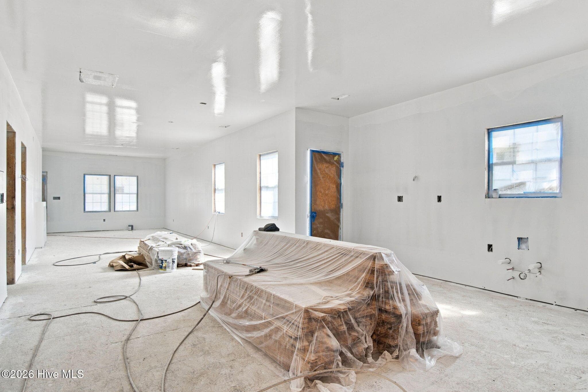Single Family Residence at 512 Queen Street, Wilmington, NC 28401, photo 19 of 95