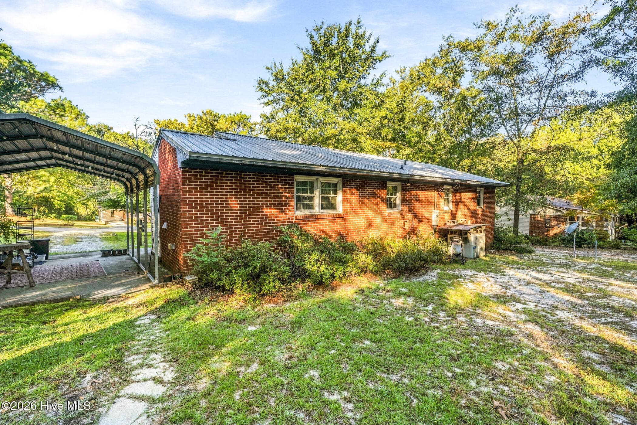 Single Family Residence at 1002 Jefferson Street, Hamlet, NC 28345, photo 6 of 25