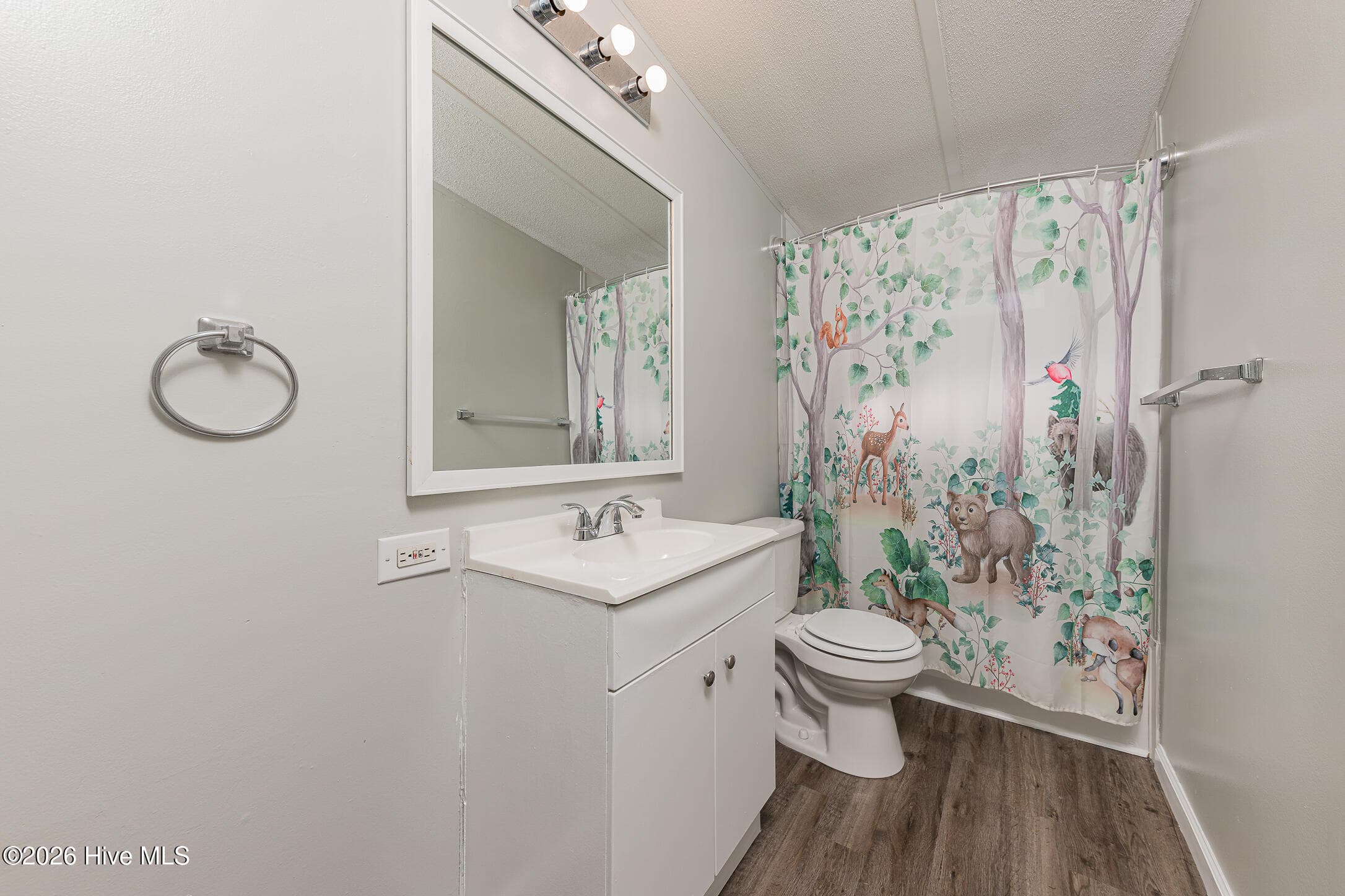 Manufactured Home at 122 Woodbrook Drive, Midway Park, NC 28544, photo 45 of 47