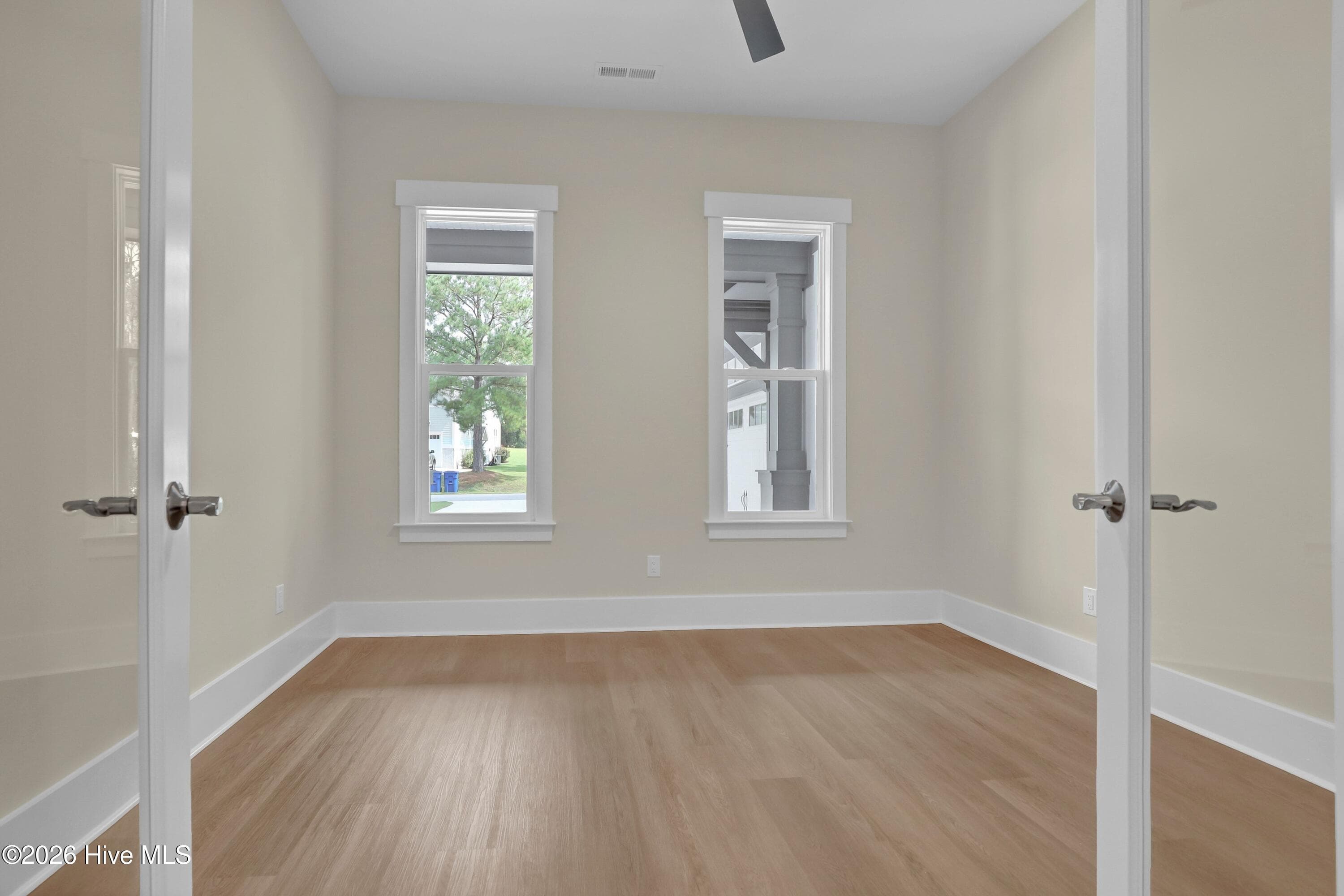 Single Family Residence at 105 Tradewinds Drive, Hampstead, NC 28443, photo 22 of 83