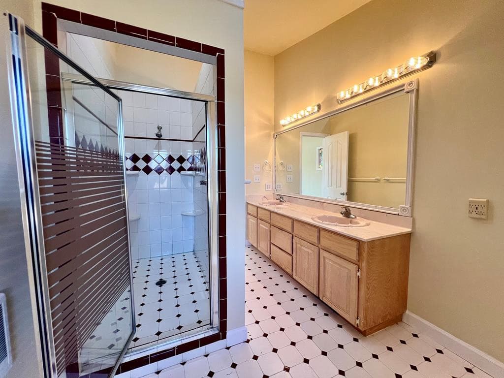 Residential at 286 Mccombs Road, Murphy, NC 28906, photo 21 of 73