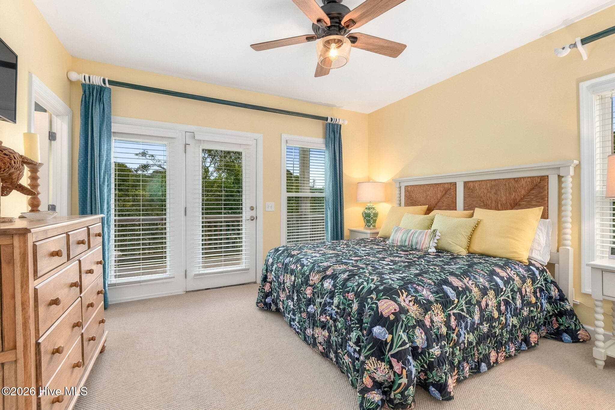 Townhouse at 118 Shell Drive West, Emerald Isle, NC 28594, photo 28 of 67