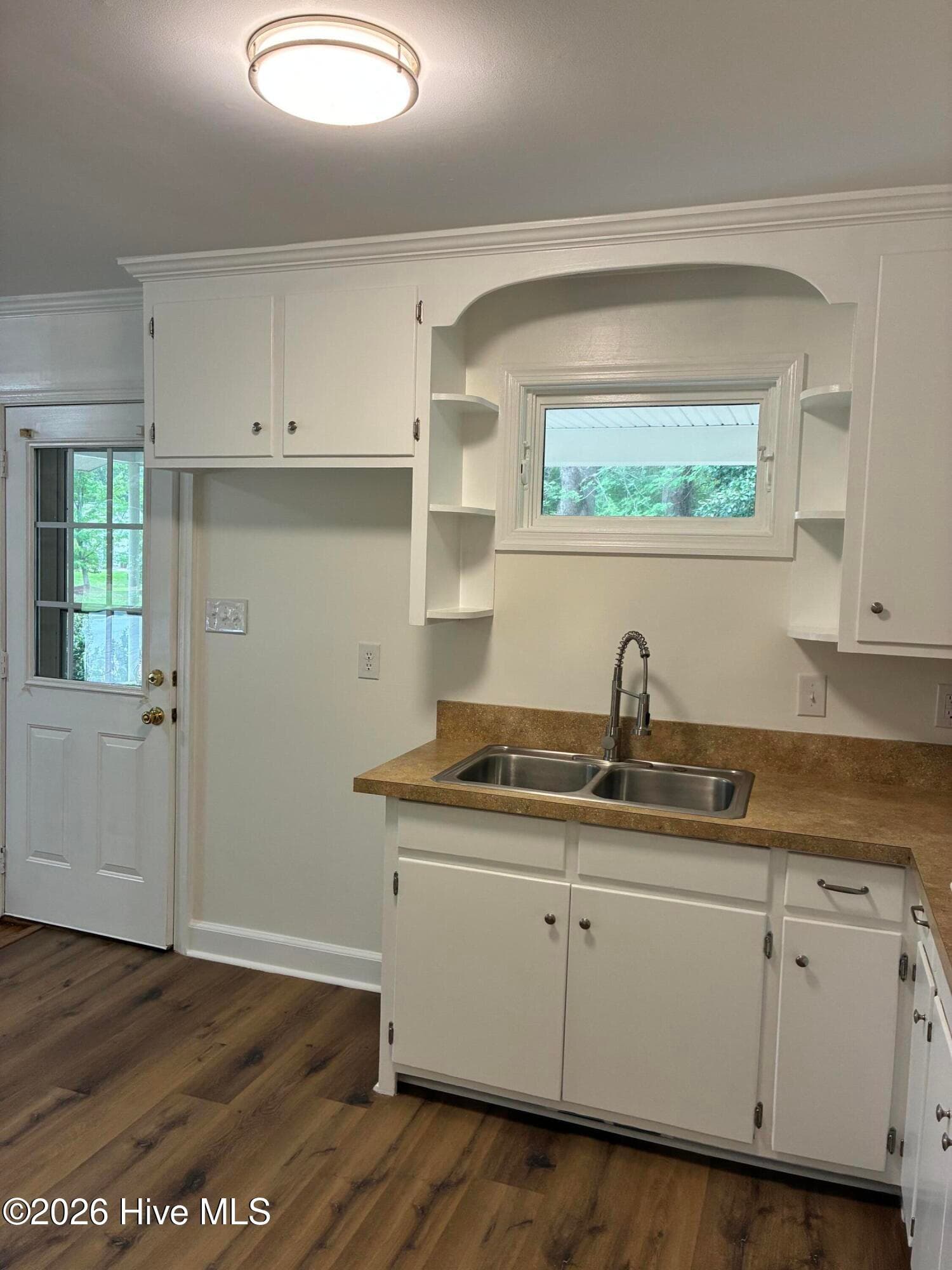 Single Family Residence at 419 Pike Street SW, Wilson, NC 27893, photo 6 of 11