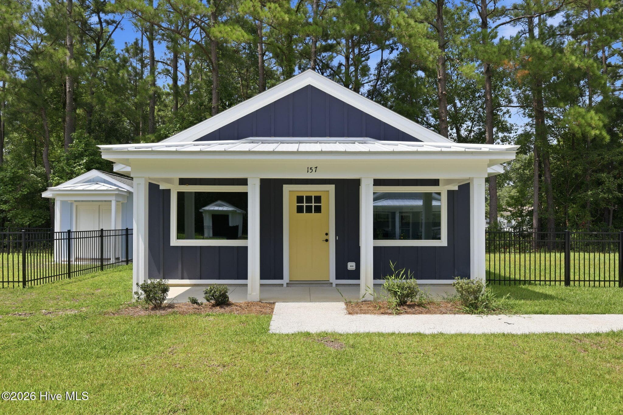 Condominium at 157 Long Pond Loop, Swansboro, NC 28584, photo 2 of 28