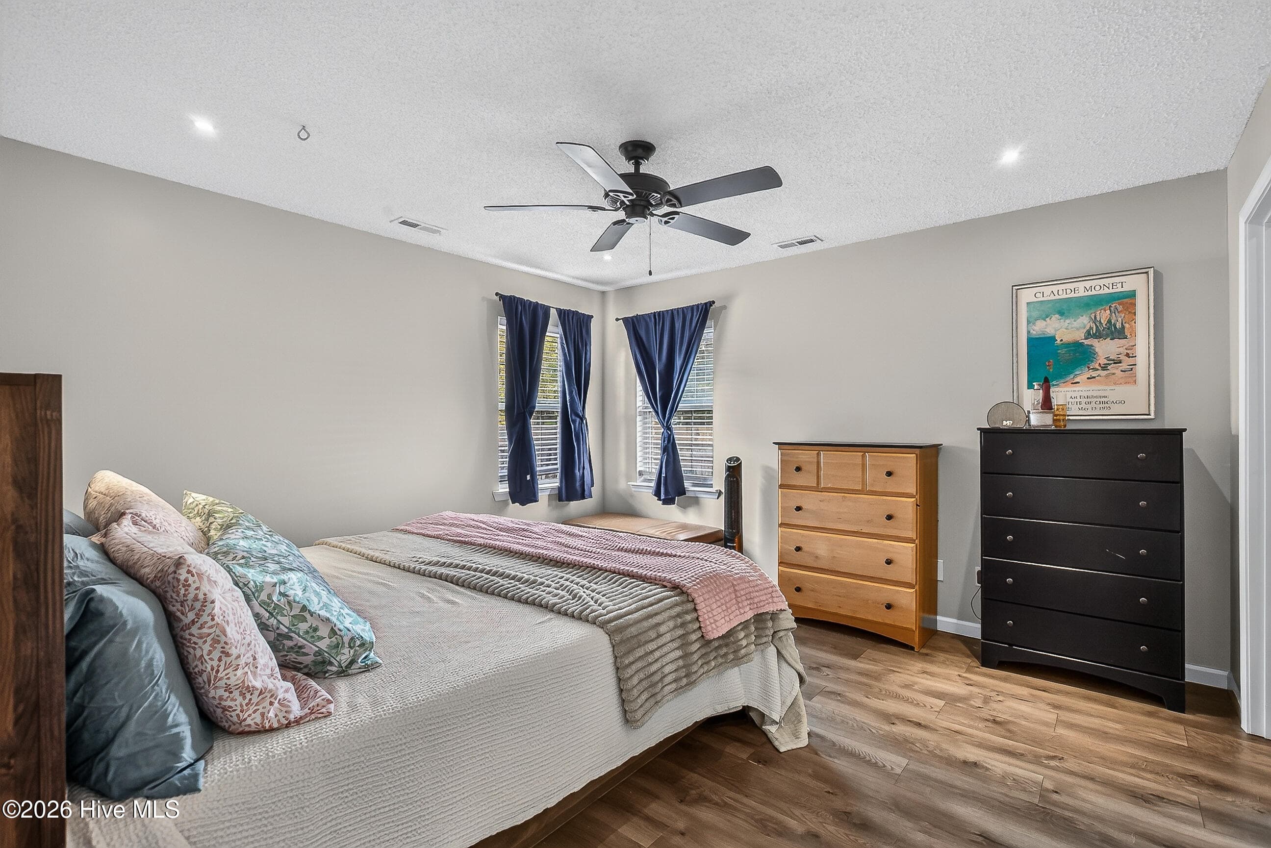 Single Family Residence at 484 Sand Ridge Road, Hubert, NC 28539, photo 13 of 37
