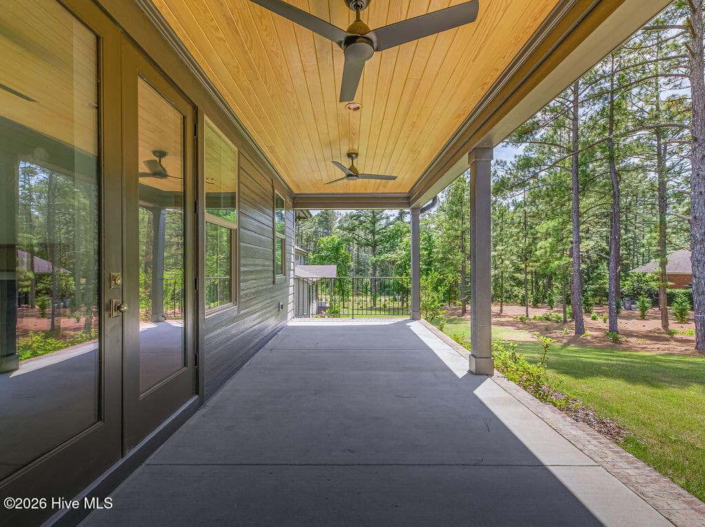 Single Family Residence at 315 Sloan Lane, Pinehurst, NC 28374, photo 14 of 131