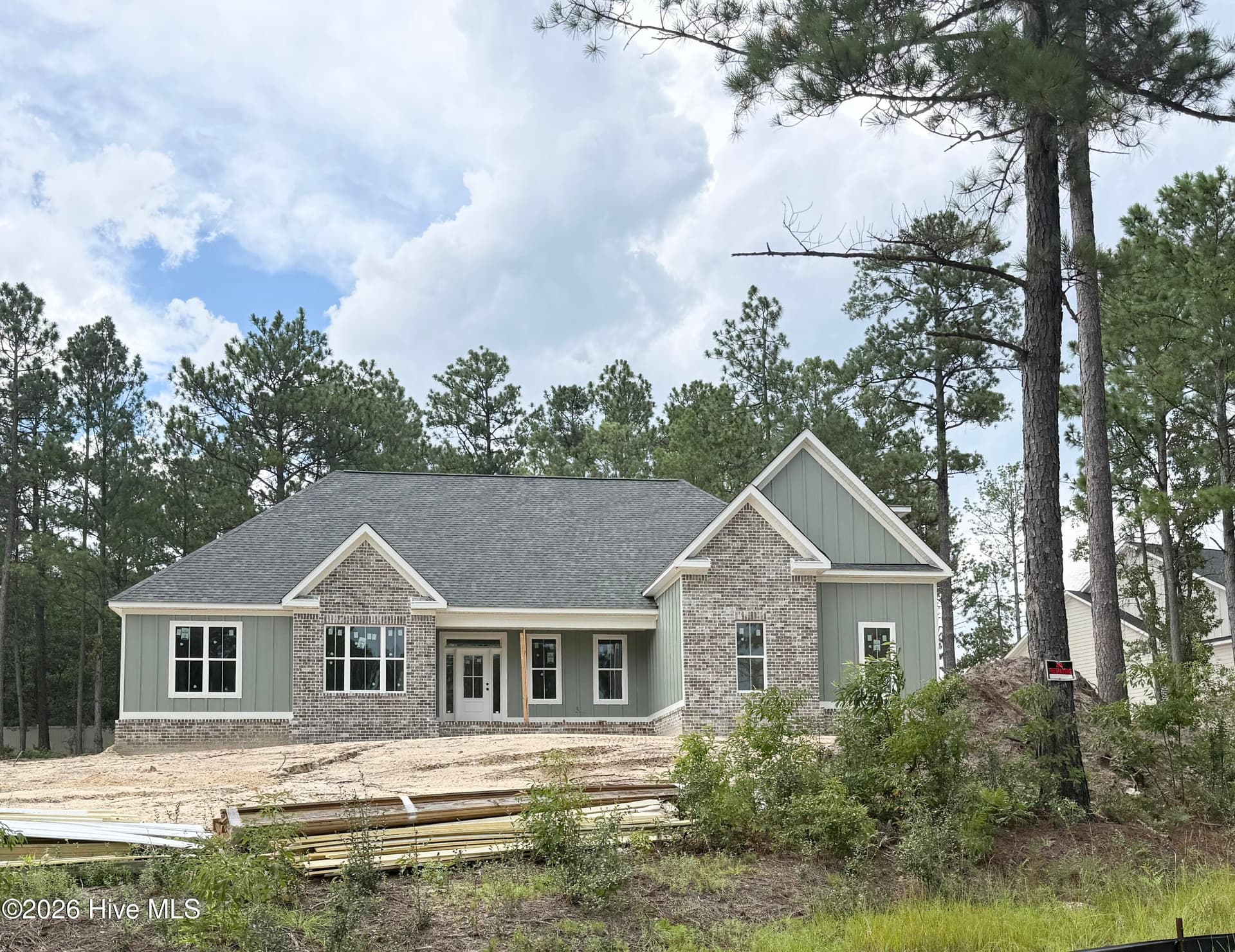 Single Family Residence at 525 Nettleton Court, Aiken, SC 29803, photo 2 of 3